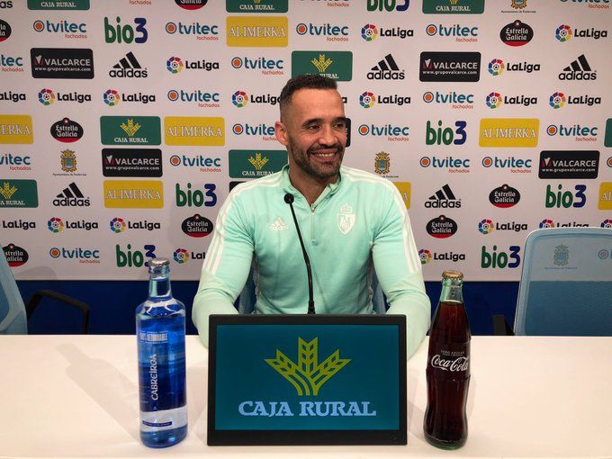 Juanfran, en su comparecencia ante los medios este viernes. Foto SD Ponferradina.