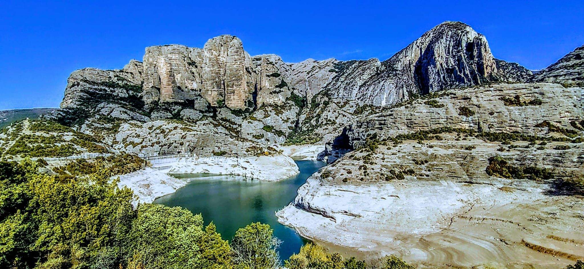 Esperemos cambie este ciclo seco, que pronto lleguen las esperadas lluvias tan importantes para la vegetación, animales silvestres y domésticos y para los propios humanos. Foto Joaquín Santafé 