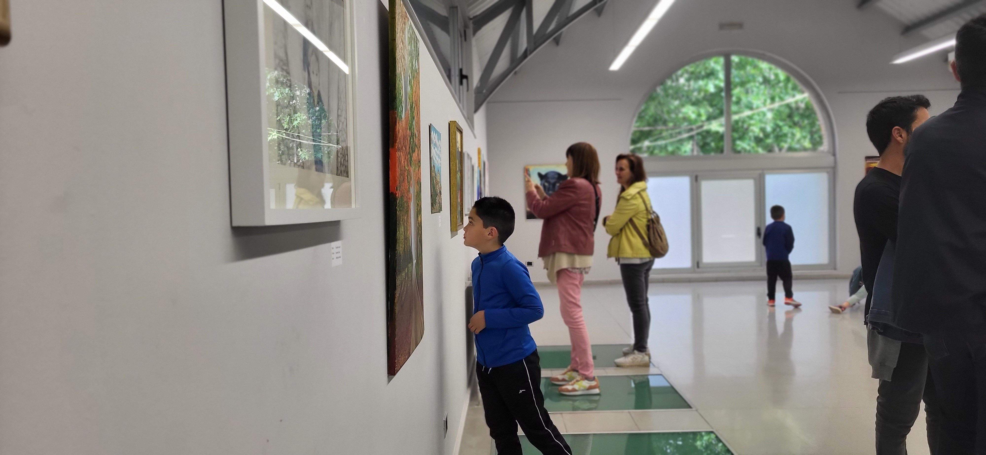 Exposición "Un paseo por la vida" del taller de Marian Ruiz. Foto Myriam Martínez