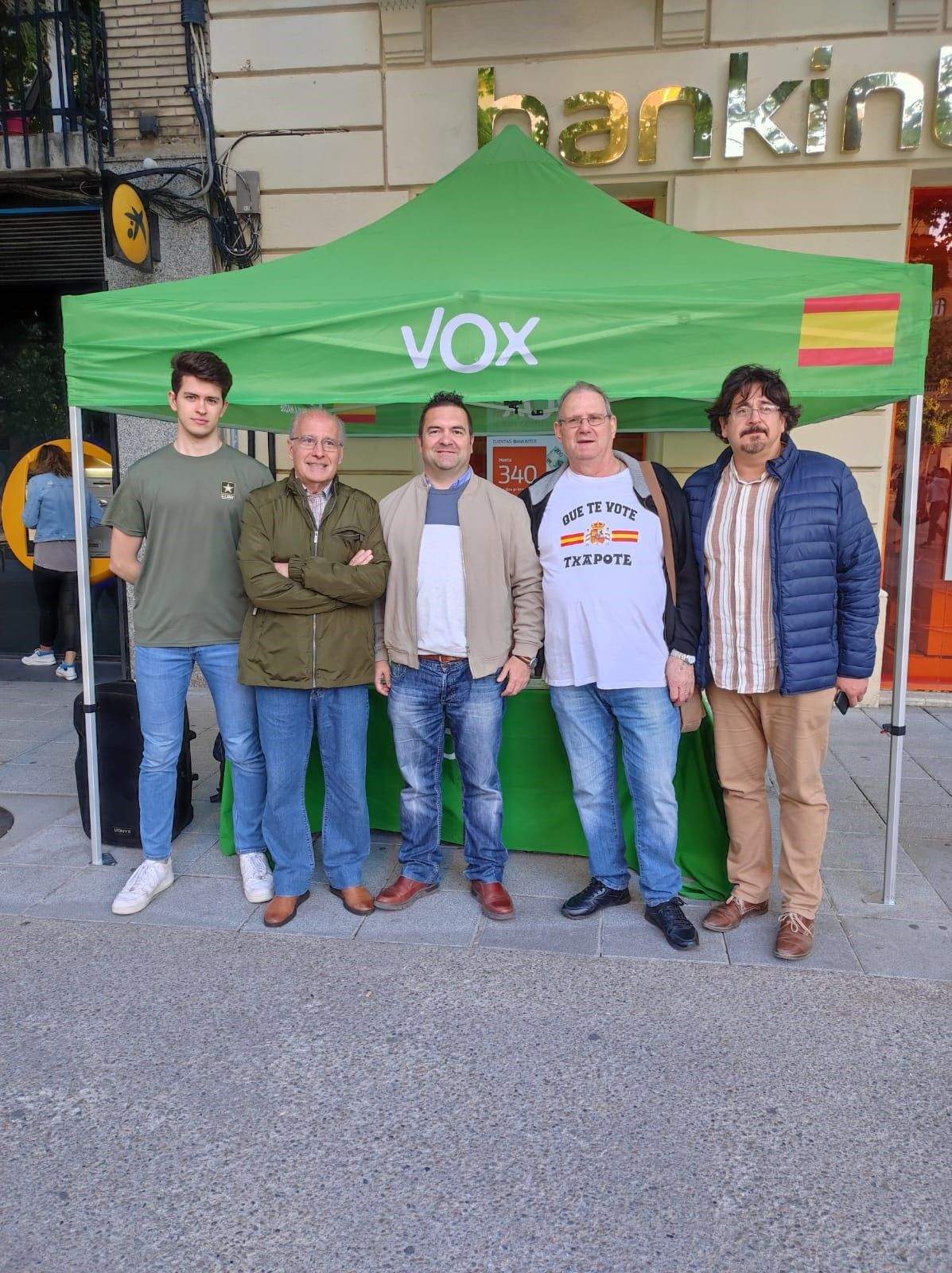 El alcaldable de VOX, Antonio Laborda, en la Plaza Concepción Arenal