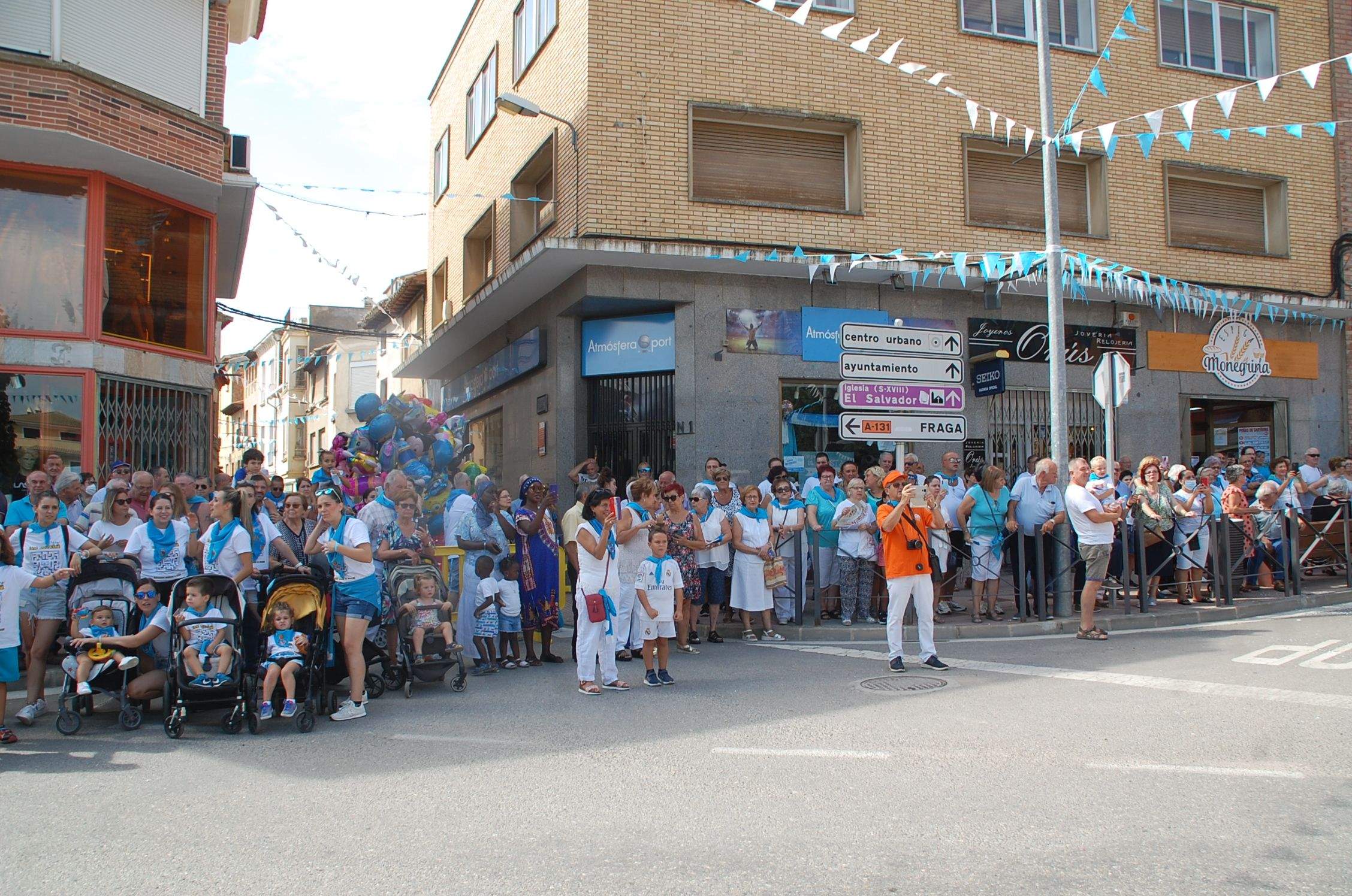 Cabalgata y chupinazo de las fiestas de Sariñena 2022 