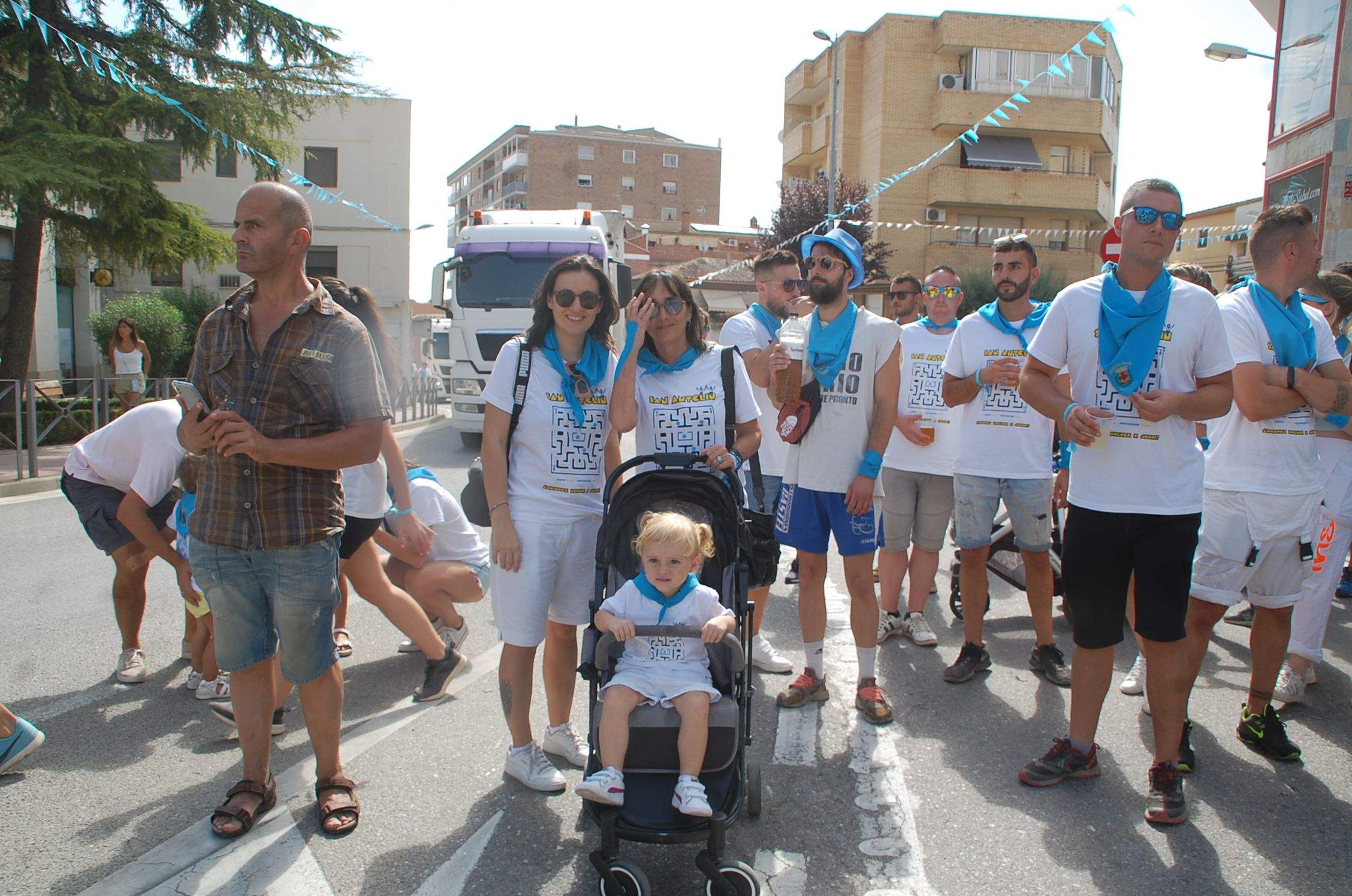Cabalgata y chupinazo de las fiestas de Sariñena 2022 