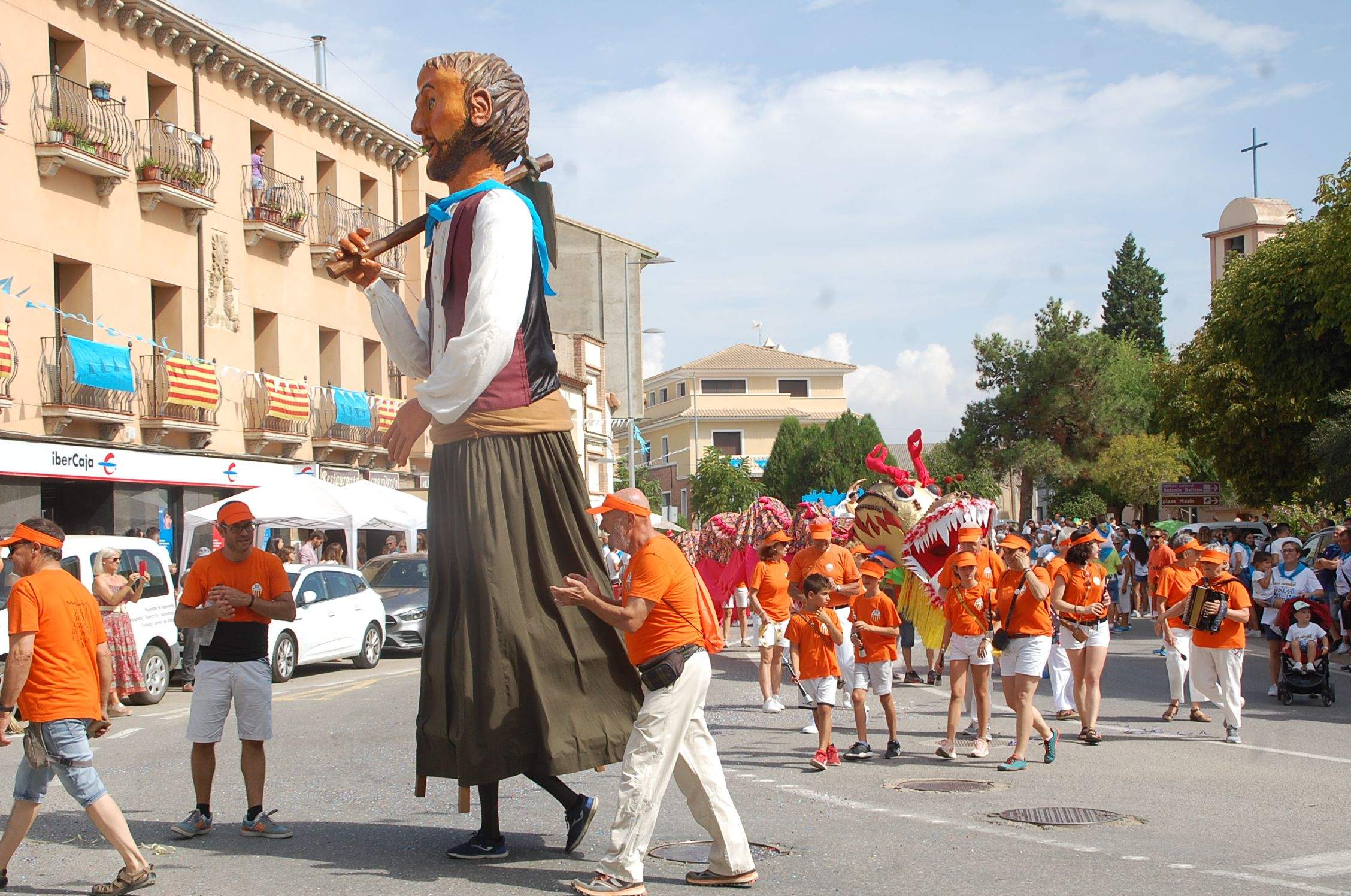 Cabalgata y chupinazo de las fiestas de Sariñena 2022 