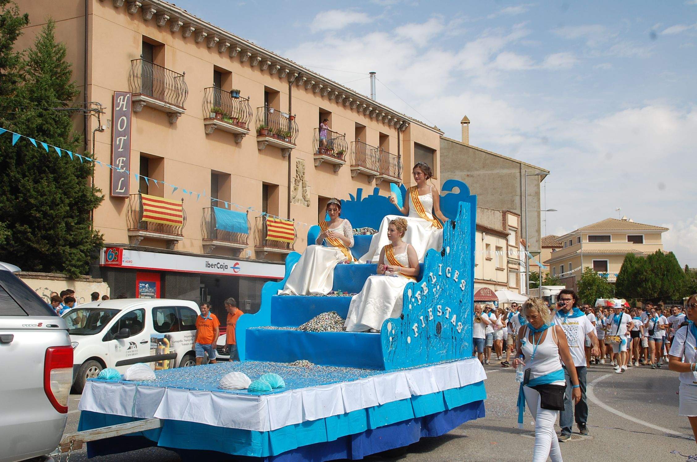 Cabalgata y chupinazo de las fiestas de Sariñena 2022 