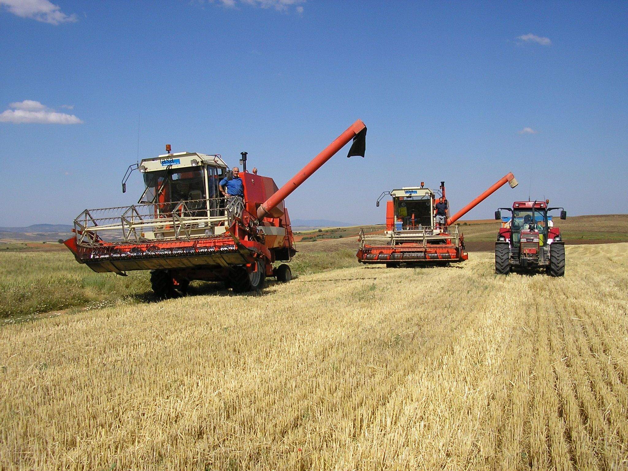 Libro IASA y la cosechadora española, de Miguel Ángel Rubio. Foto José Manuel Caballero.
