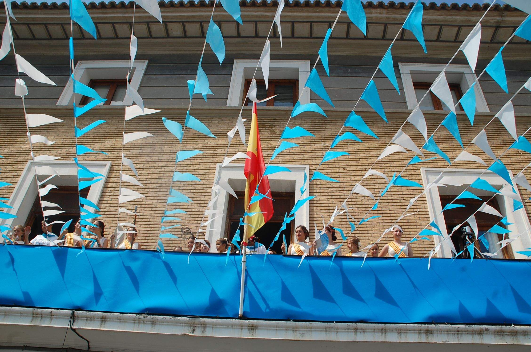 Cabalgata y chupinazo de las fiestas de Sariñena 2022 