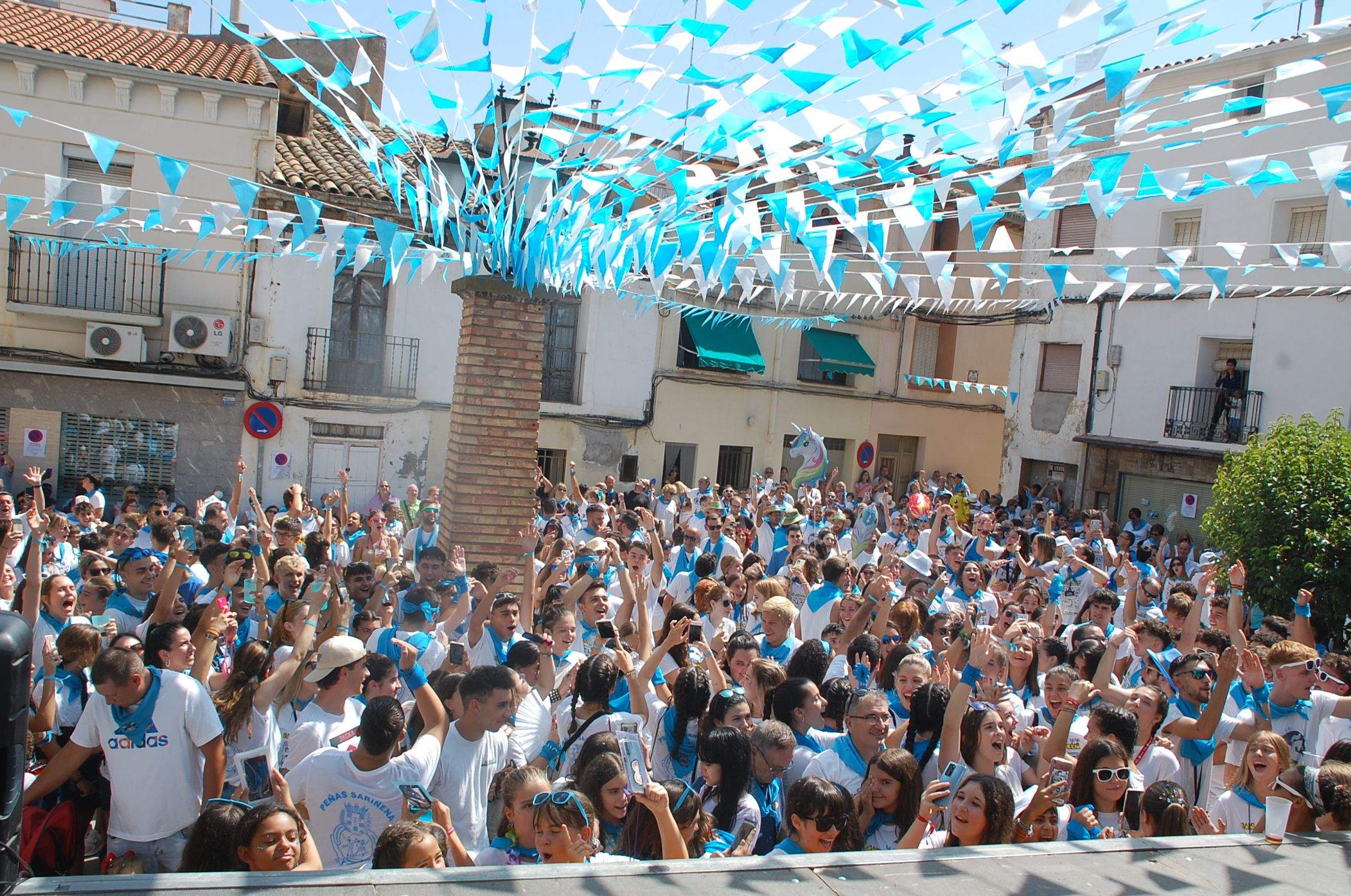 Cabalgata y chupinazo de las fiestas de Sariñena 2022 