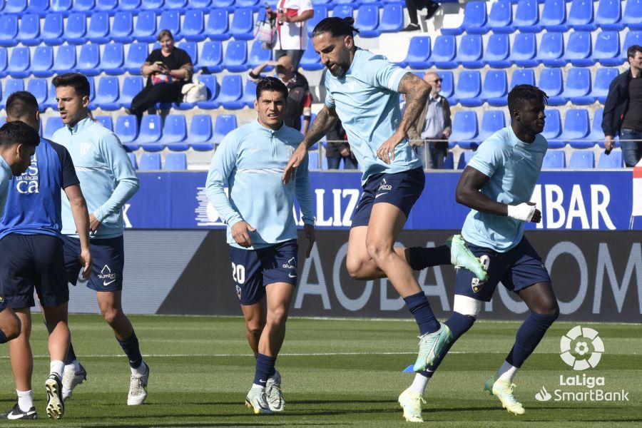 Marc Mateu y Jorge Pulido con Obeng al lado