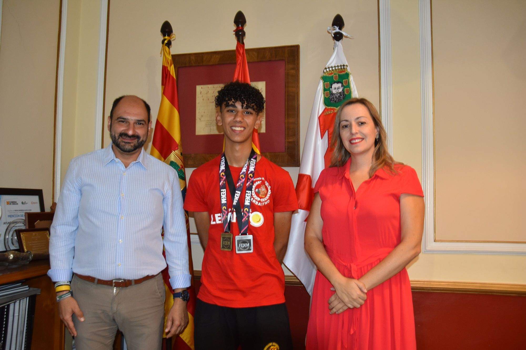 Mohamed Amine con Fernando Torres y Pilar Abad.