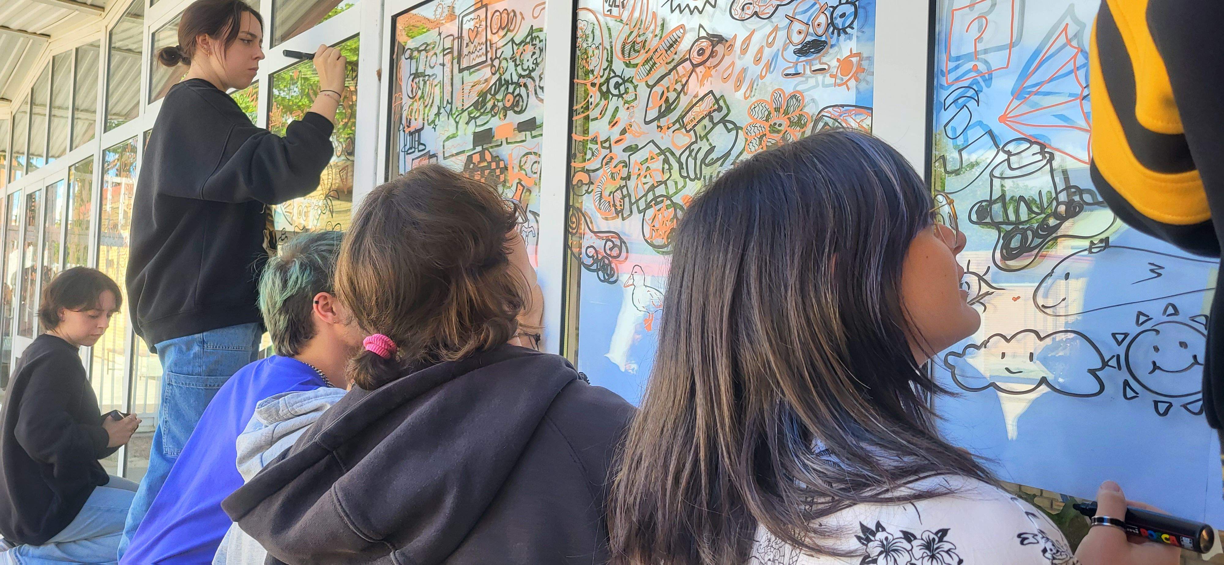 Proyecto "Ojo pajarico!" de la Escuela de Arte de Huesca. Foto Myriam Martínez Proyecto "Ojo pajarico!" de la Escuela de Arte de Huesca. Foto Myriam Martínez