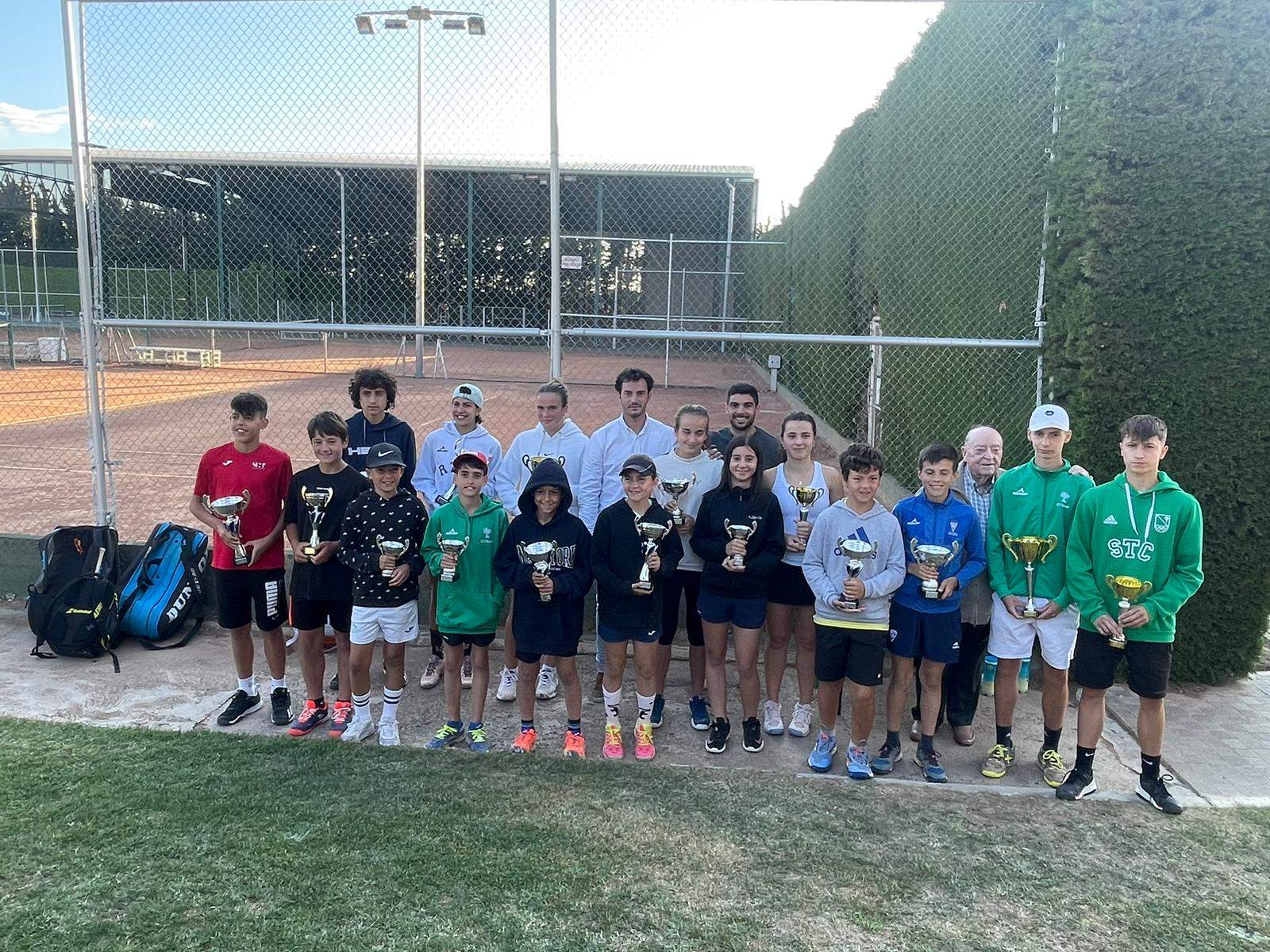 Entrega de trofeos del XXVIII Trofeo José María Artero