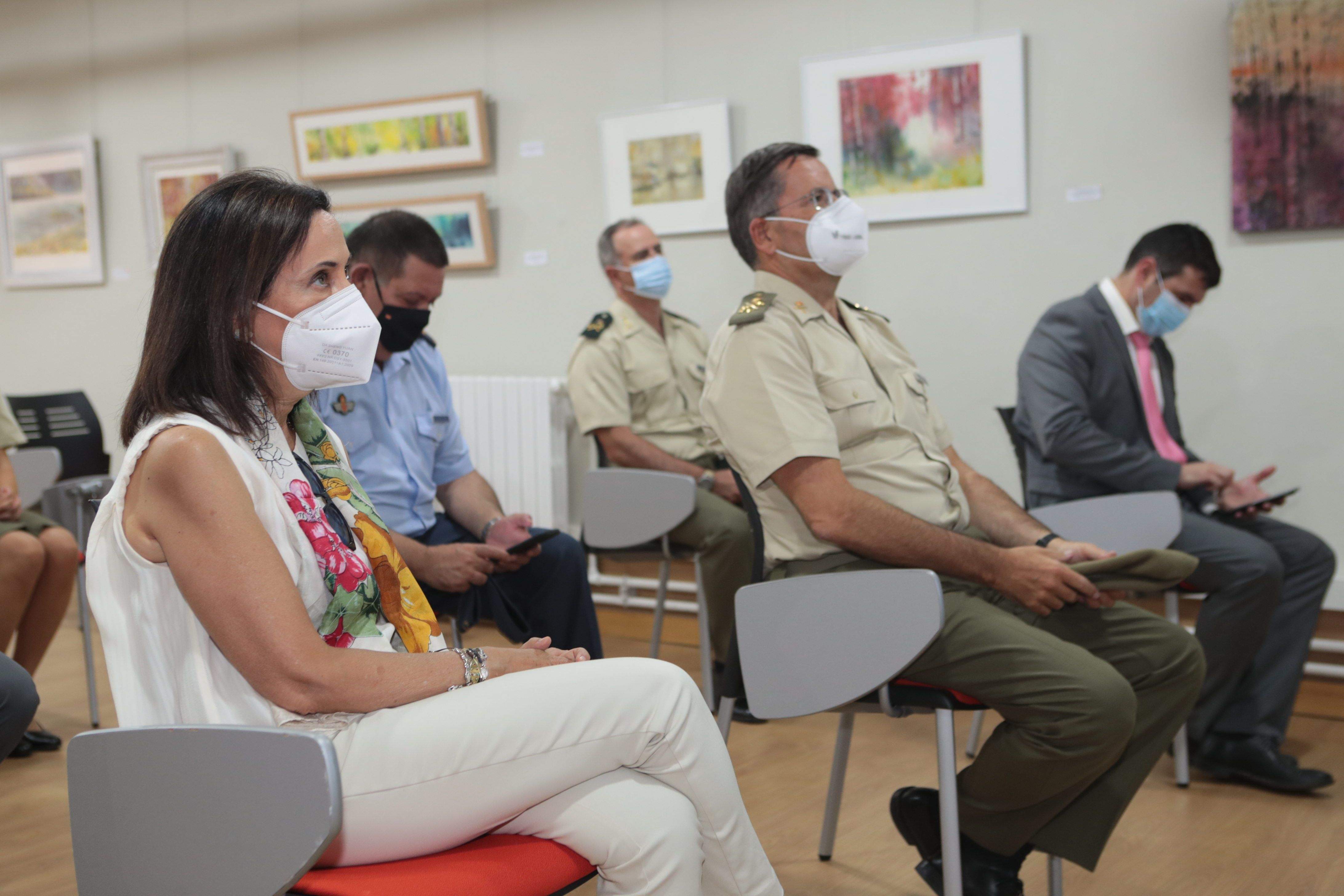 Visita de la ministra Robres al acuartelamiento san bernardo y al Castillo de San Pedro de Jaca.  Foto Ministerio de Defensa