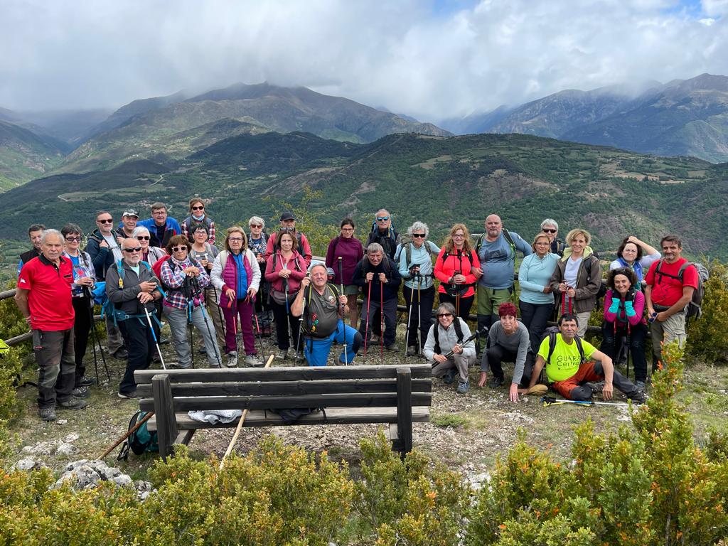Foto de grupo en el mirador junto a la ermita de San Salvador.