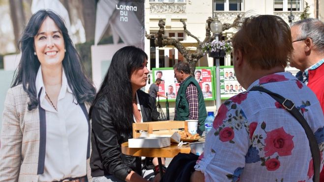 Lorena Orduna, en la Plaza de Navarra. Lorena Orduna, en la Plaza de Navarra.
