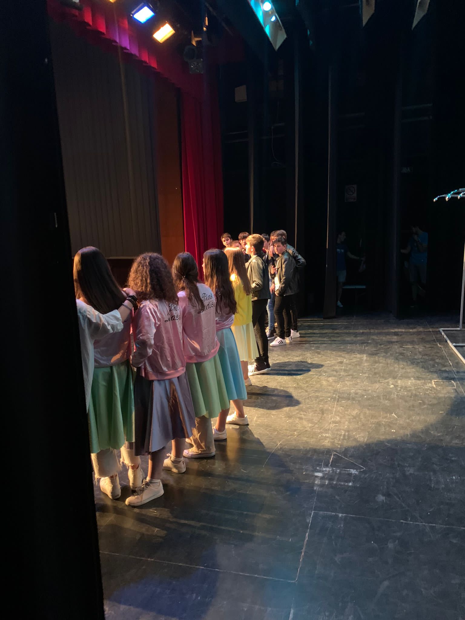 Ensayo de Grease en el Teatro Salesiano