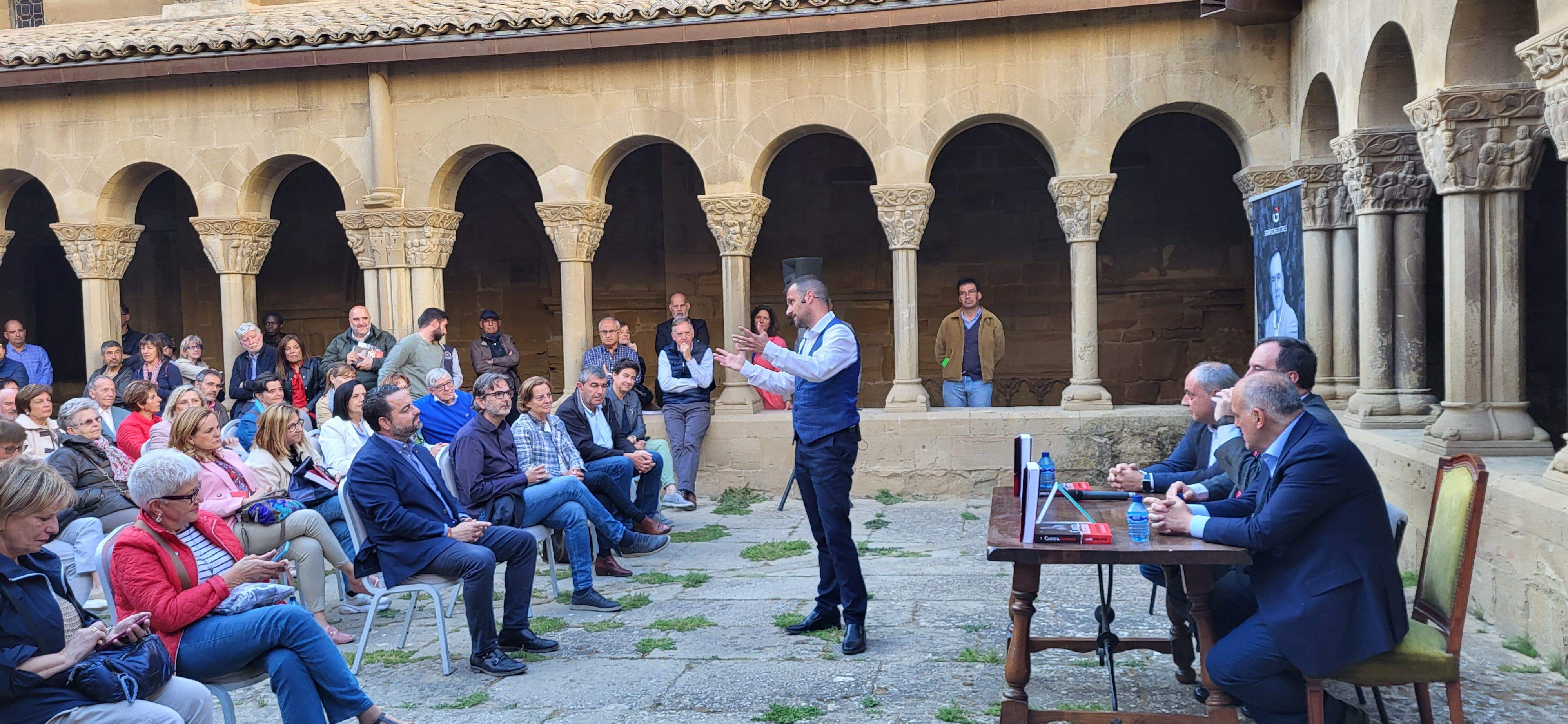 Presentación del libro Contracorriente de Javier García Antón. Foto: Mercedes Manterola