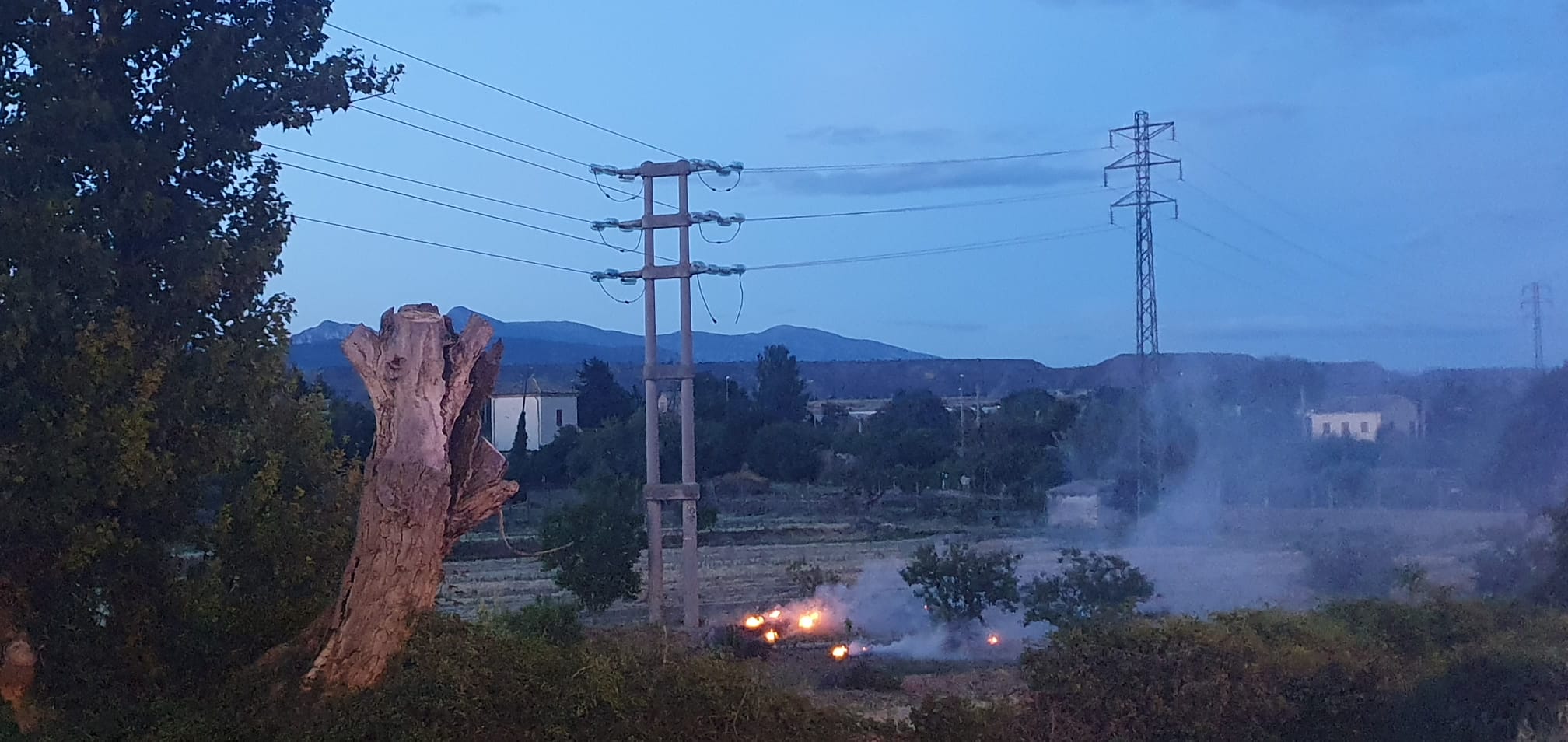 La Subestación Eléctrica de María Auxiliadora se ha visto afectada por una explosión. Foto María José Sampietro