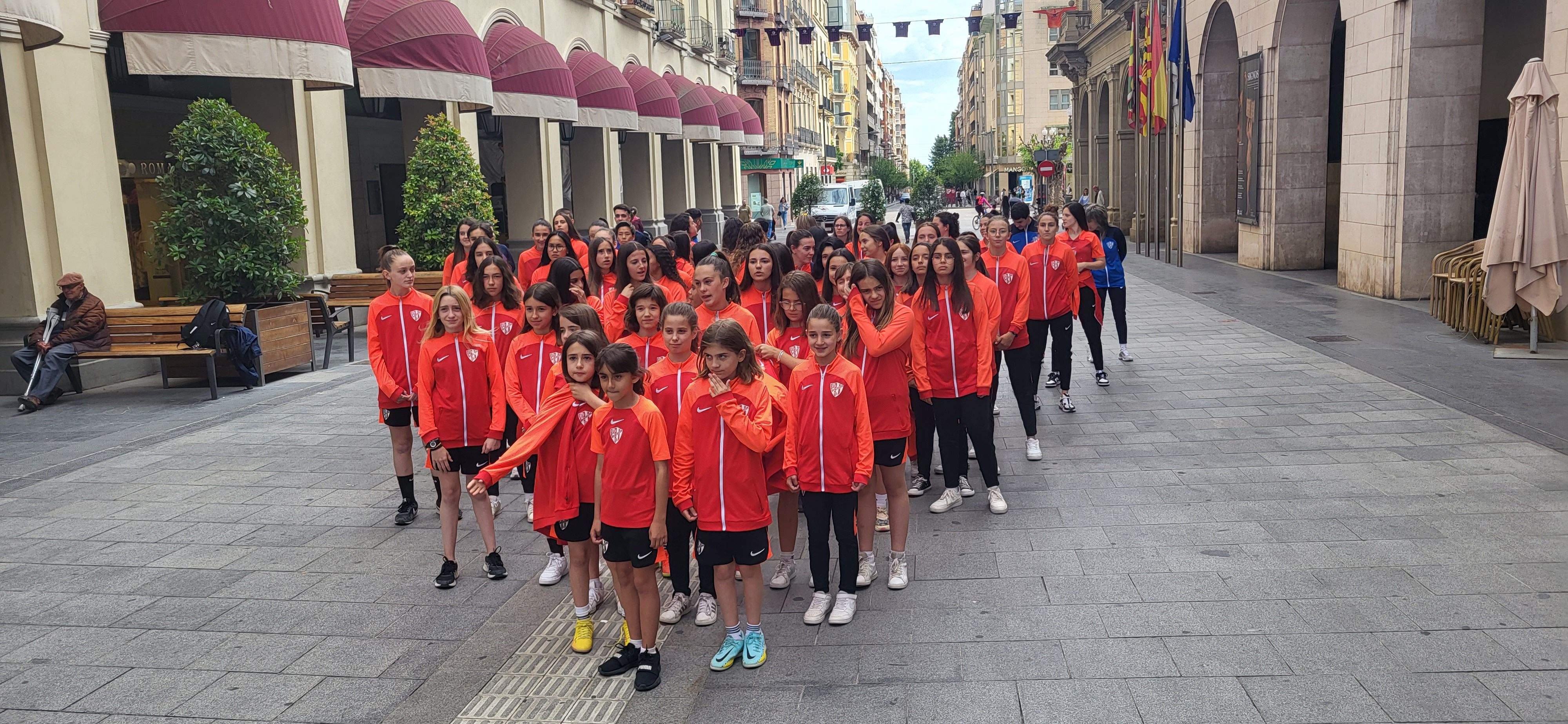 Los equipos femeninos del Huesca toman los Porches de Galicia y el Coso Bajo
