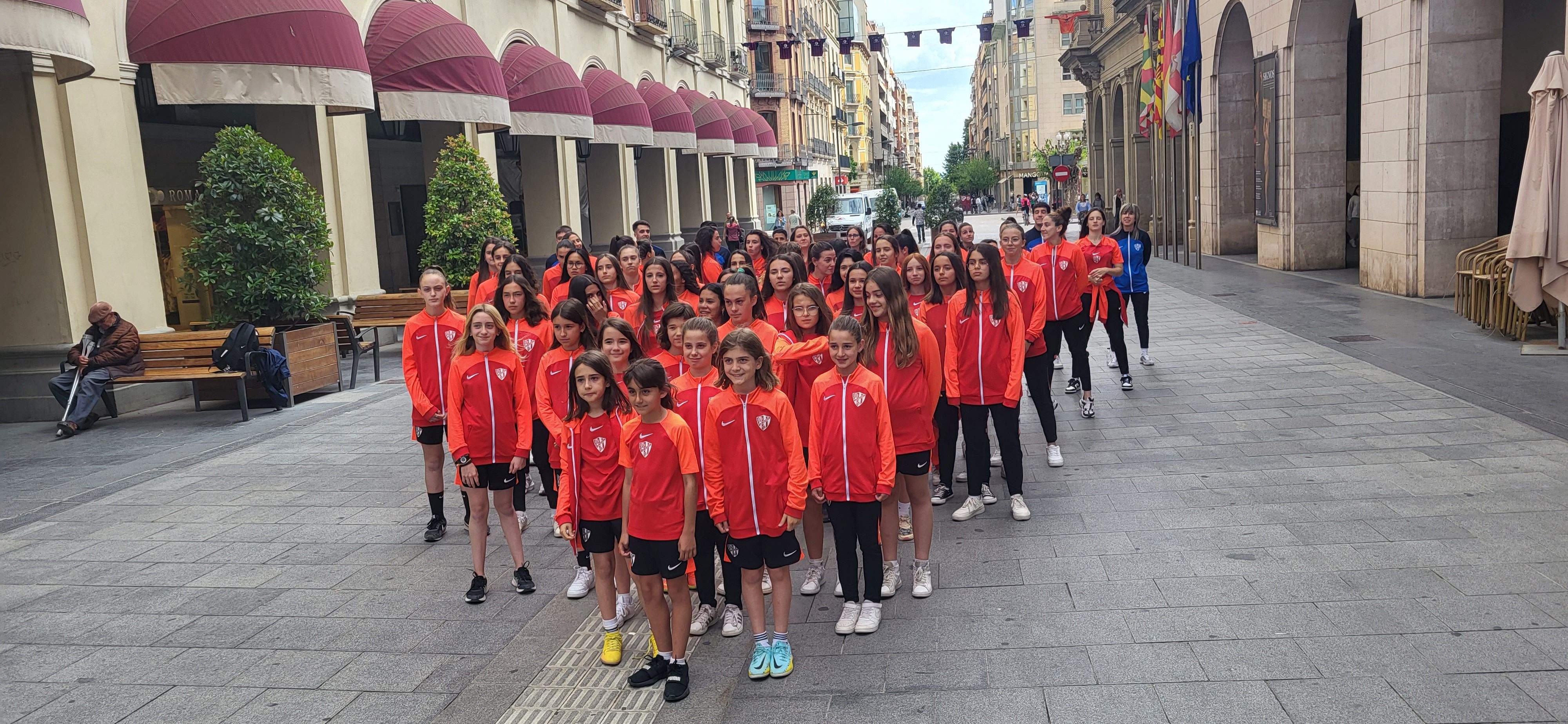Los equipos femeninos del Huesca toman los Porches de Galicia y el Coso Bajo