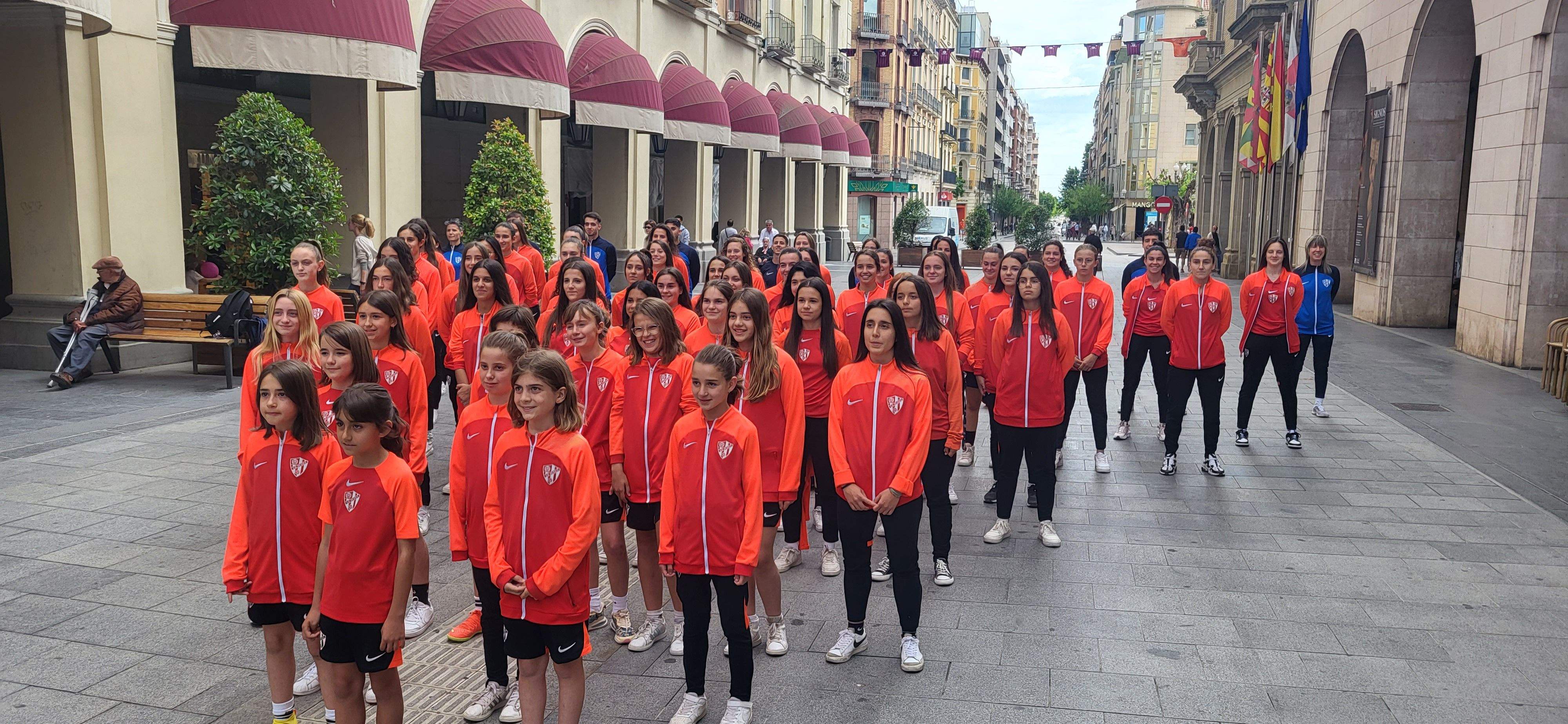 Los equipos femeninos del Huesca toman los Porches de Galicia y el Coso Bajo