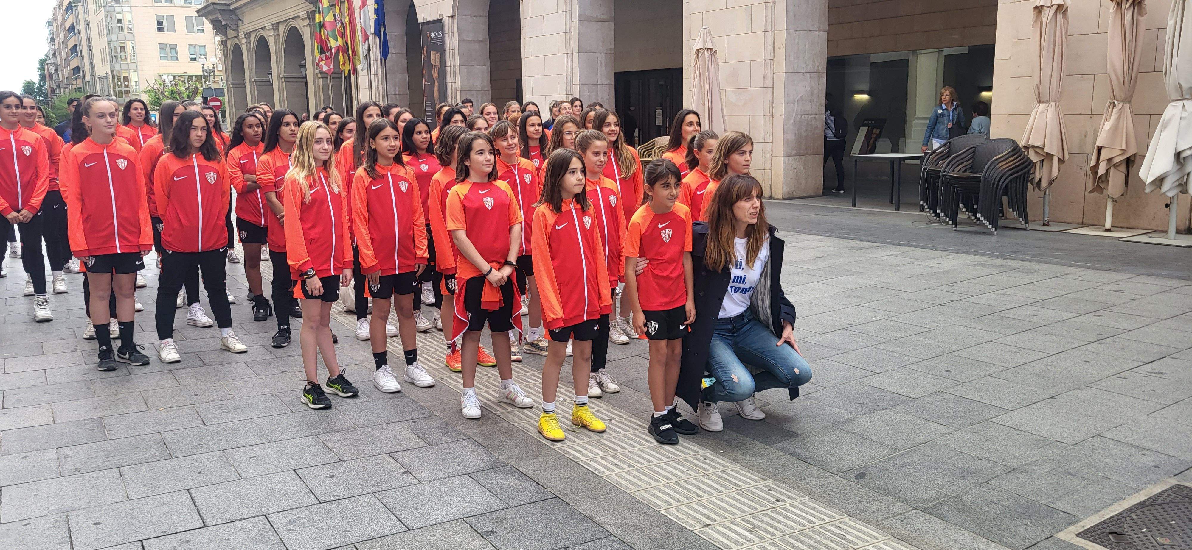 Los equipos femeninos del Huesca toman los Porches de Galicia y el Coso Bajo