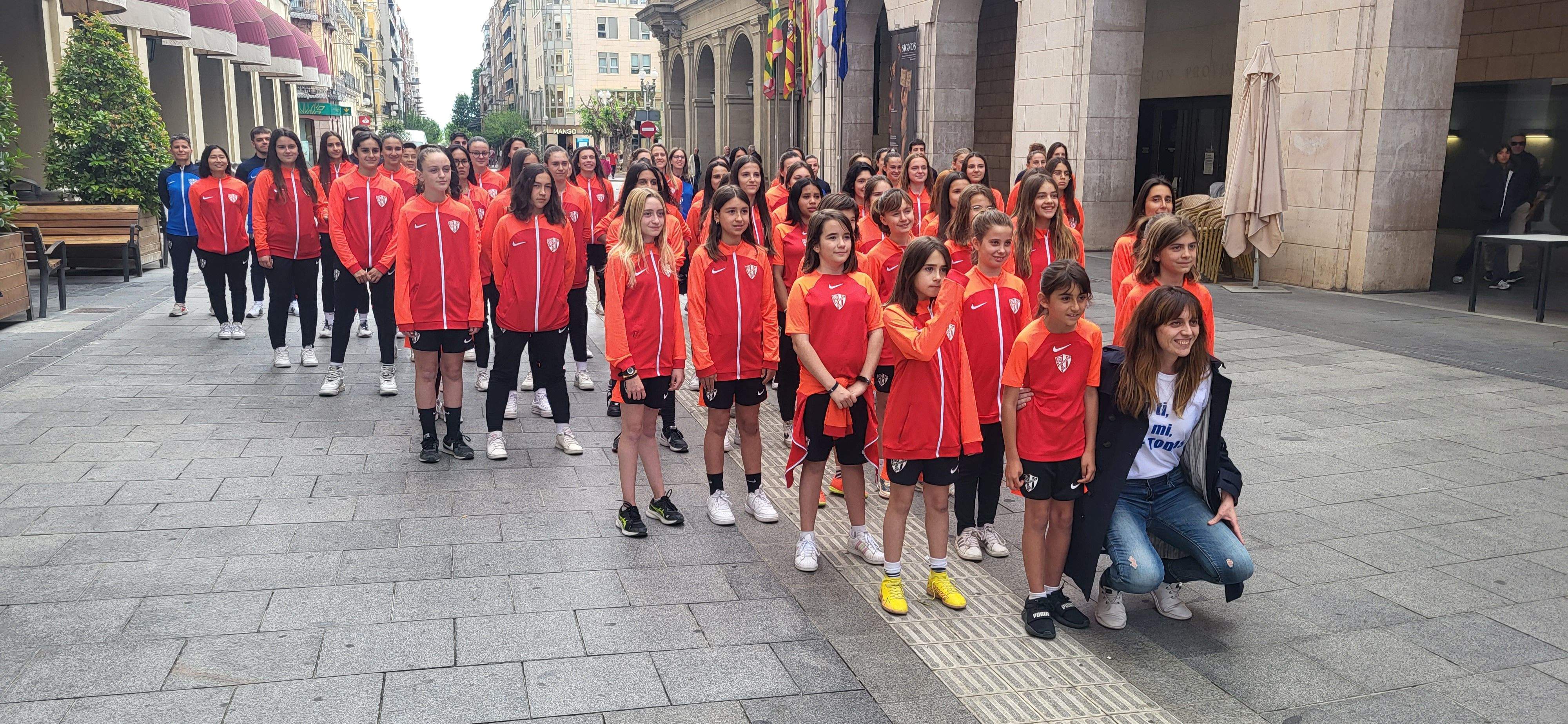 Los equipos femeninos del Huesca toman los Porches de Galicia y el Coso Bajo
