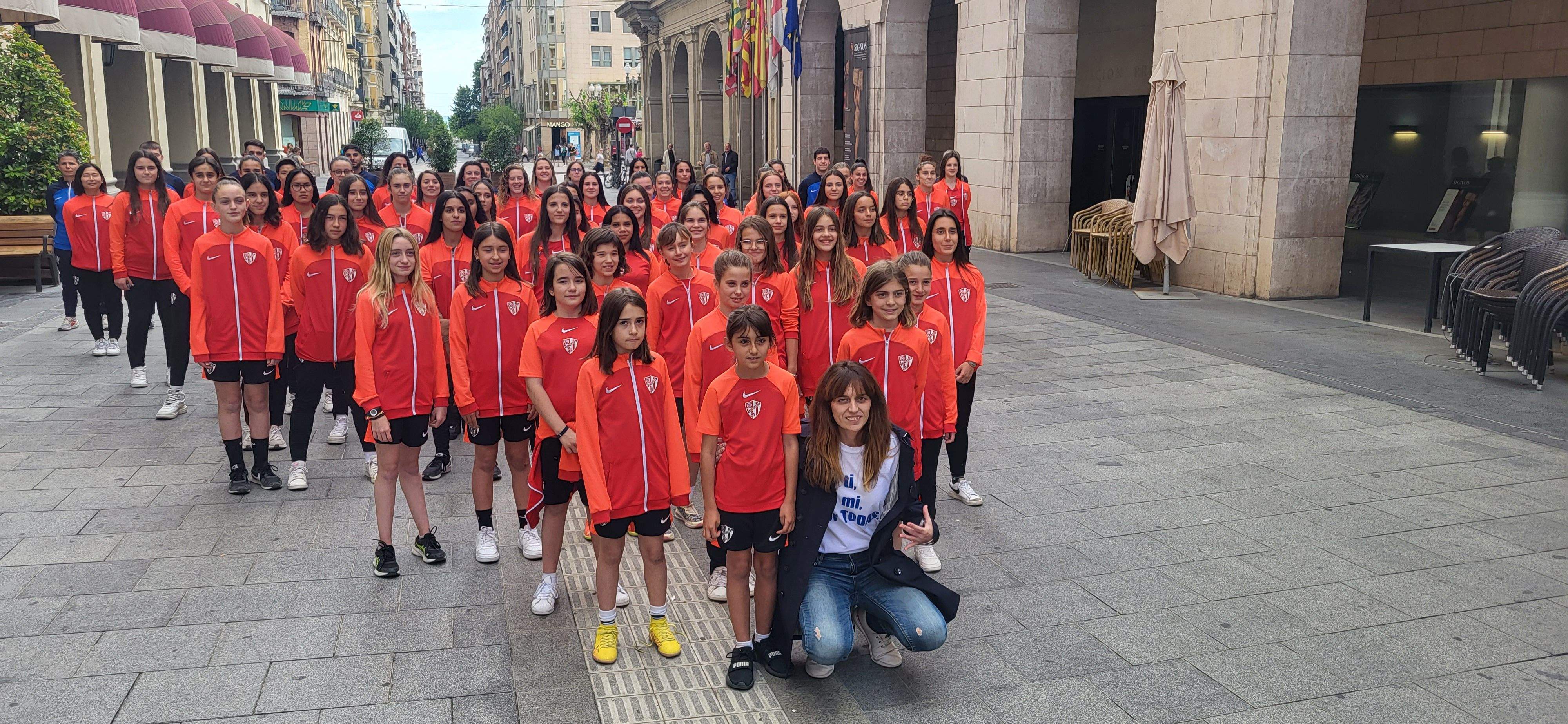 Los equipos femeninos del Huesca toman los Porches de Galicia y el Coso Bajo