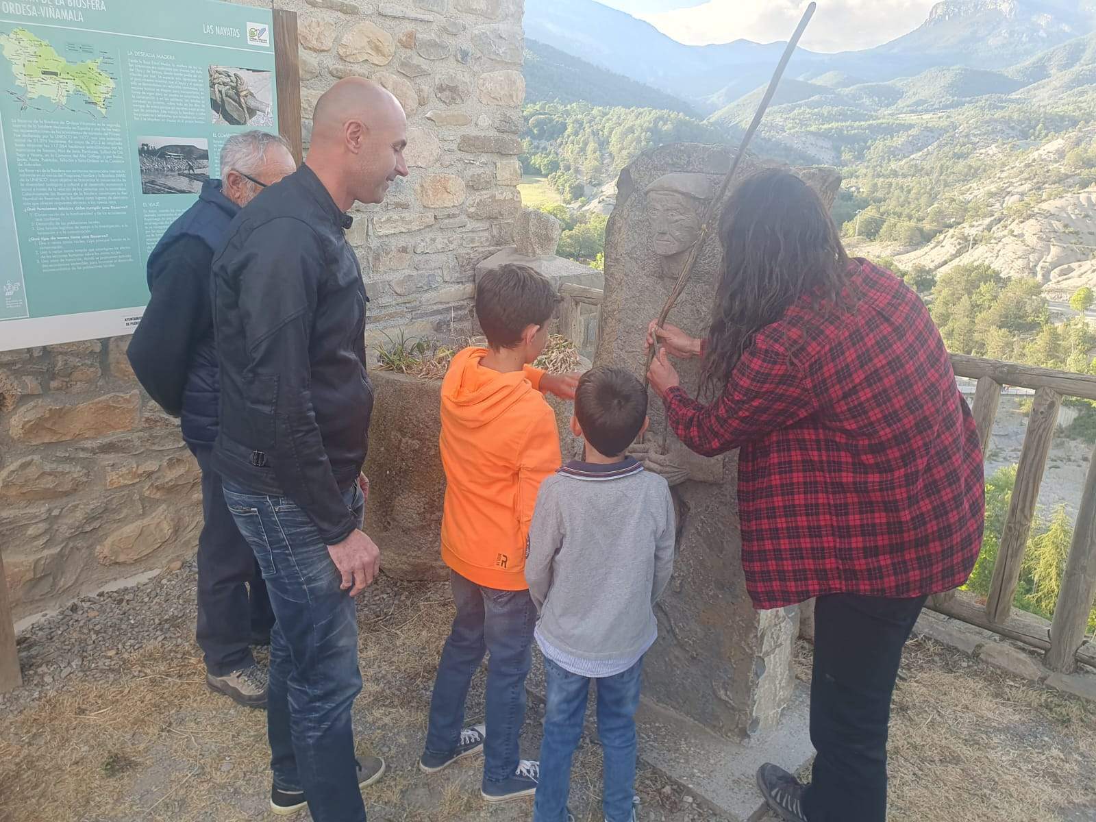 Actos de la 37 edición del descenso de navatas por el Cinca 