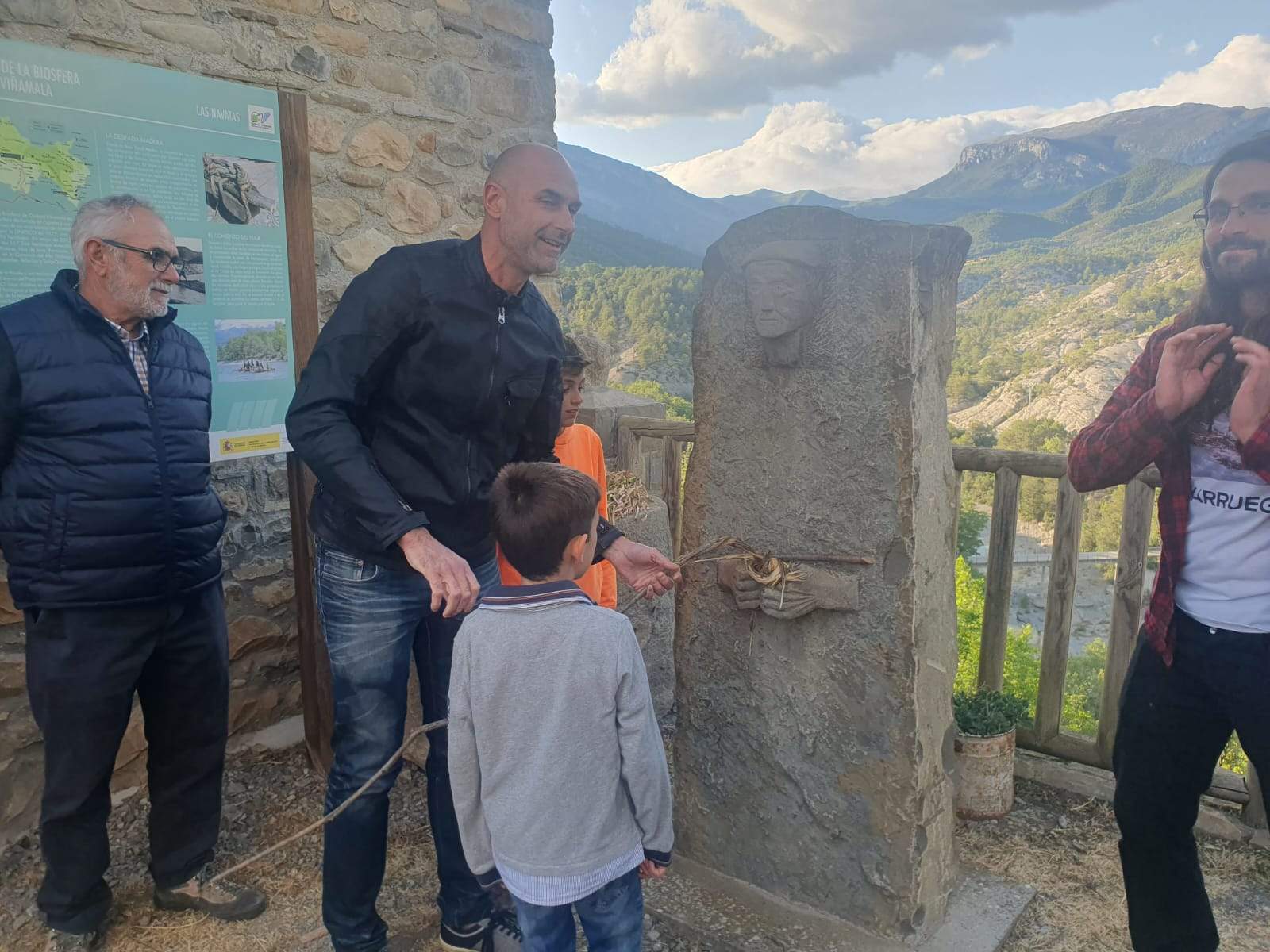 Actos de la 37 edición del descenso de navatas por el Cinca 