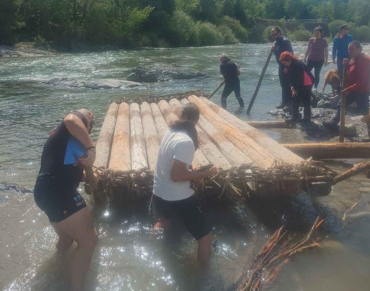 Actos de la 37 edición del descenso de navatas por el Cinca 