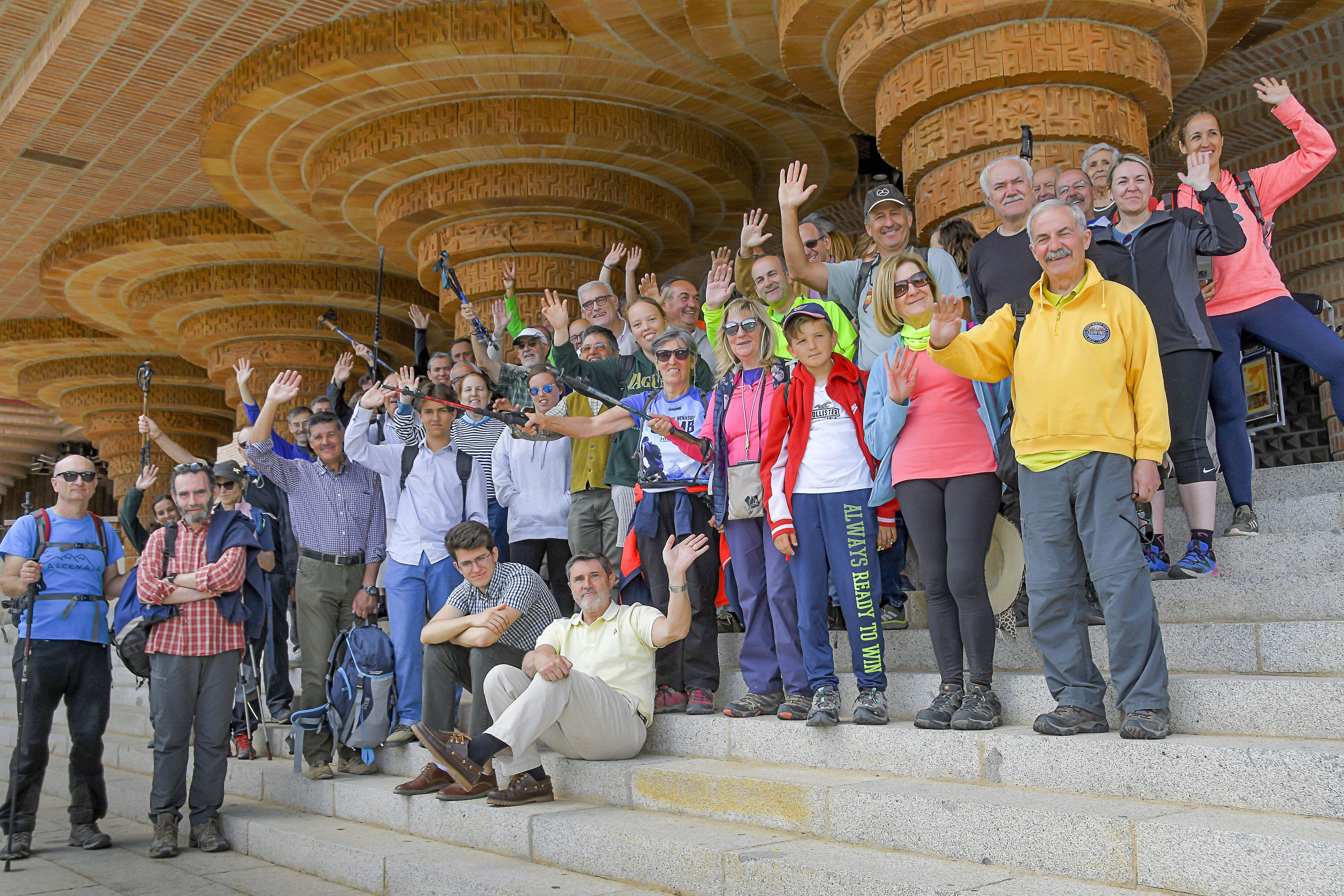 Participantes en la romería a pie de Barbastro a Torreciudad.