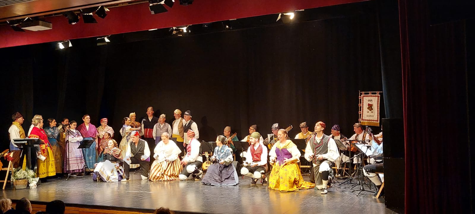 Veinticinco aniversario de Os Faticos en el Centro Manuel Benito Moliner