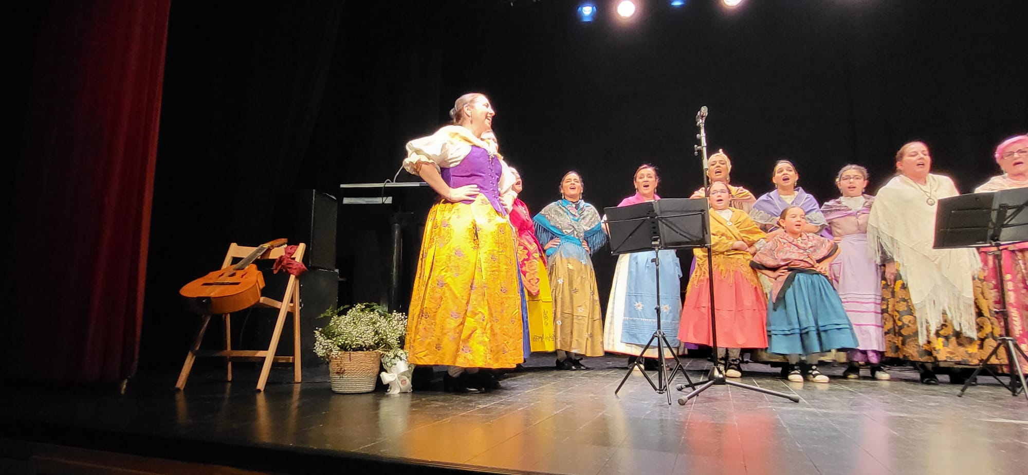 Veinticinco aniversario de Os Faticos en el Centro Manuel Benito Moliner