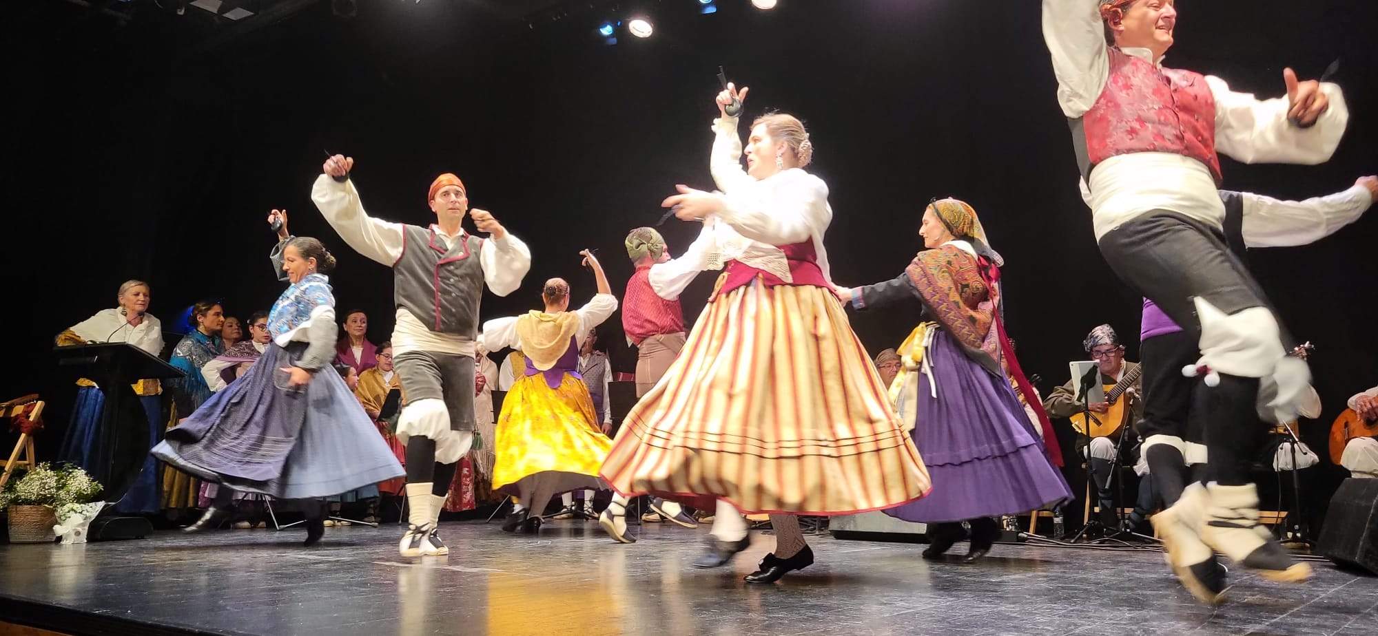 Veinticinco aniversario de Os Faticos en el Centro Manuel Benito Moliner