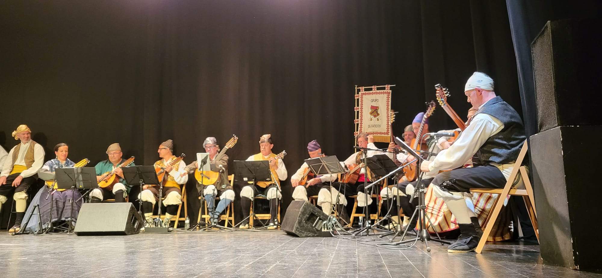Veinticinco aniversario de Os Faticos en el Centro Manuel Benito Moliner