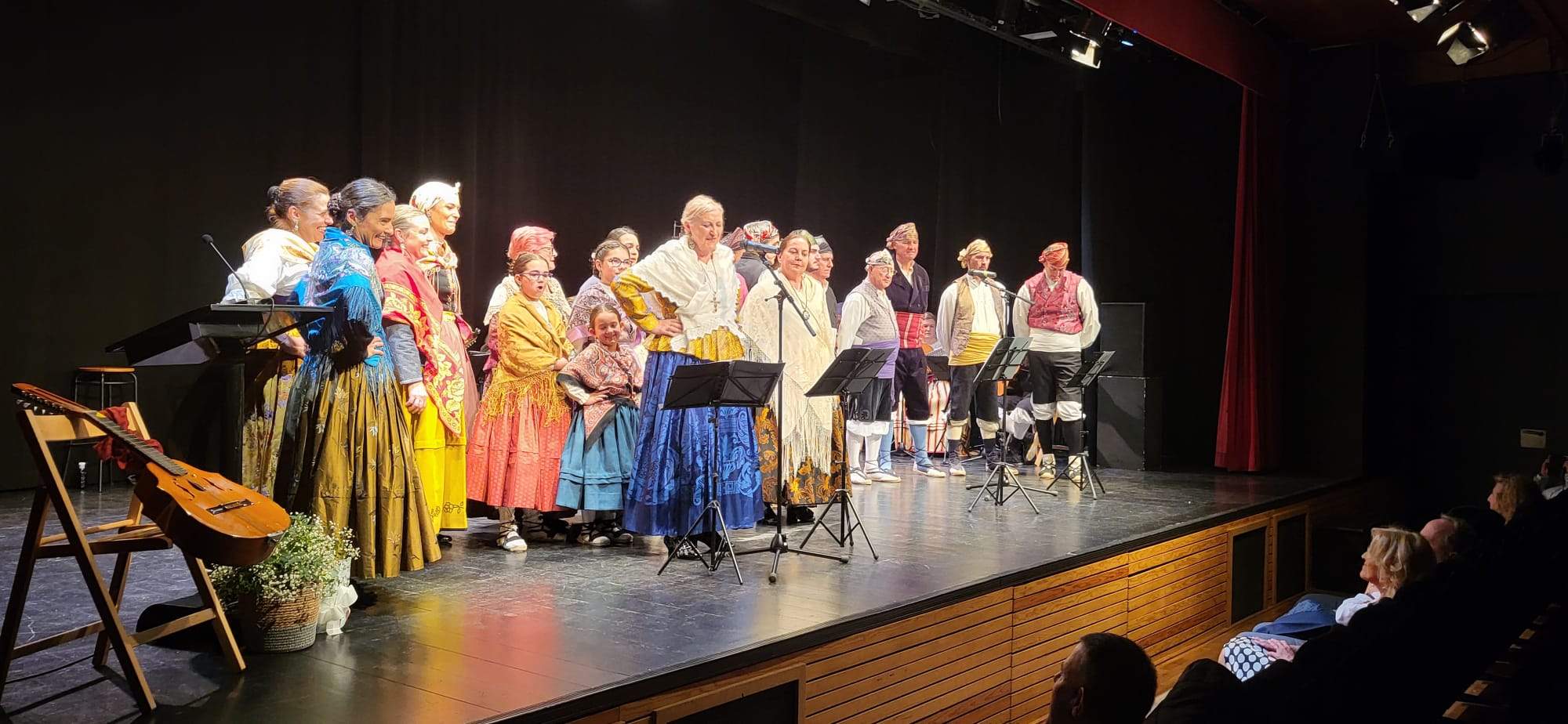 Veinticinco aniversario de Os Faticos en el Centro Manuel Benito Moliner