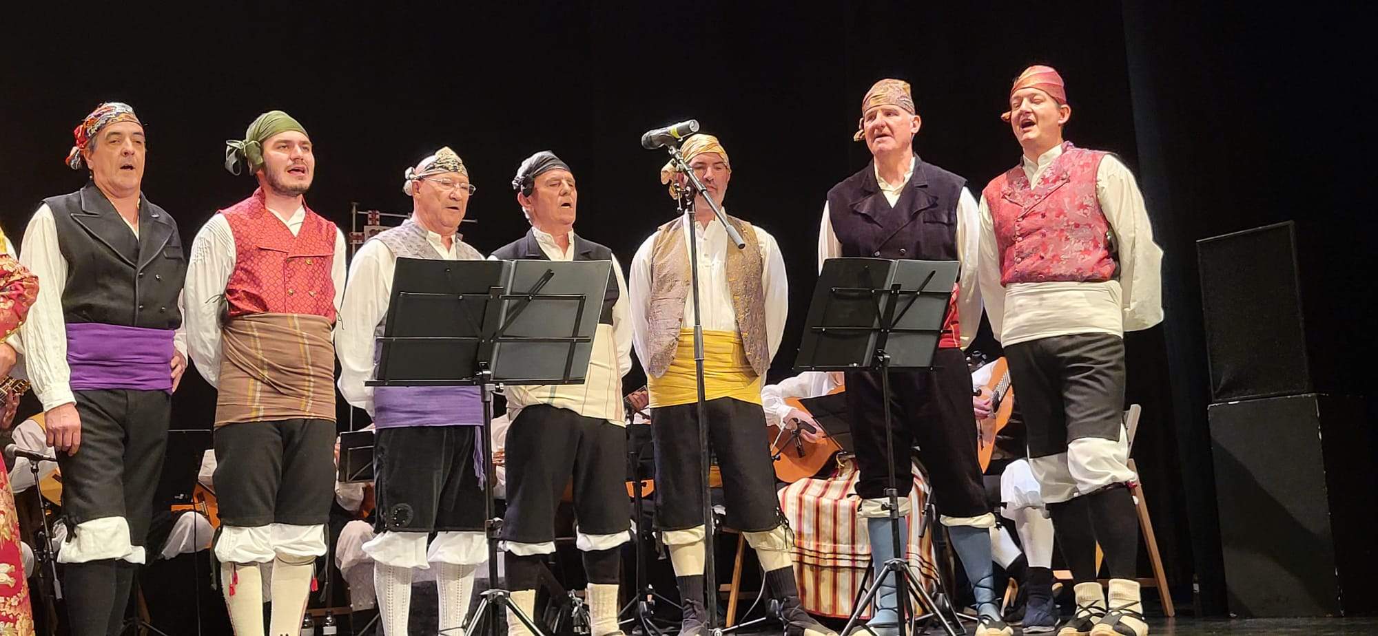 Veinticinco aniversario de Os Faticos en el Centro Manuel Benito Moliner