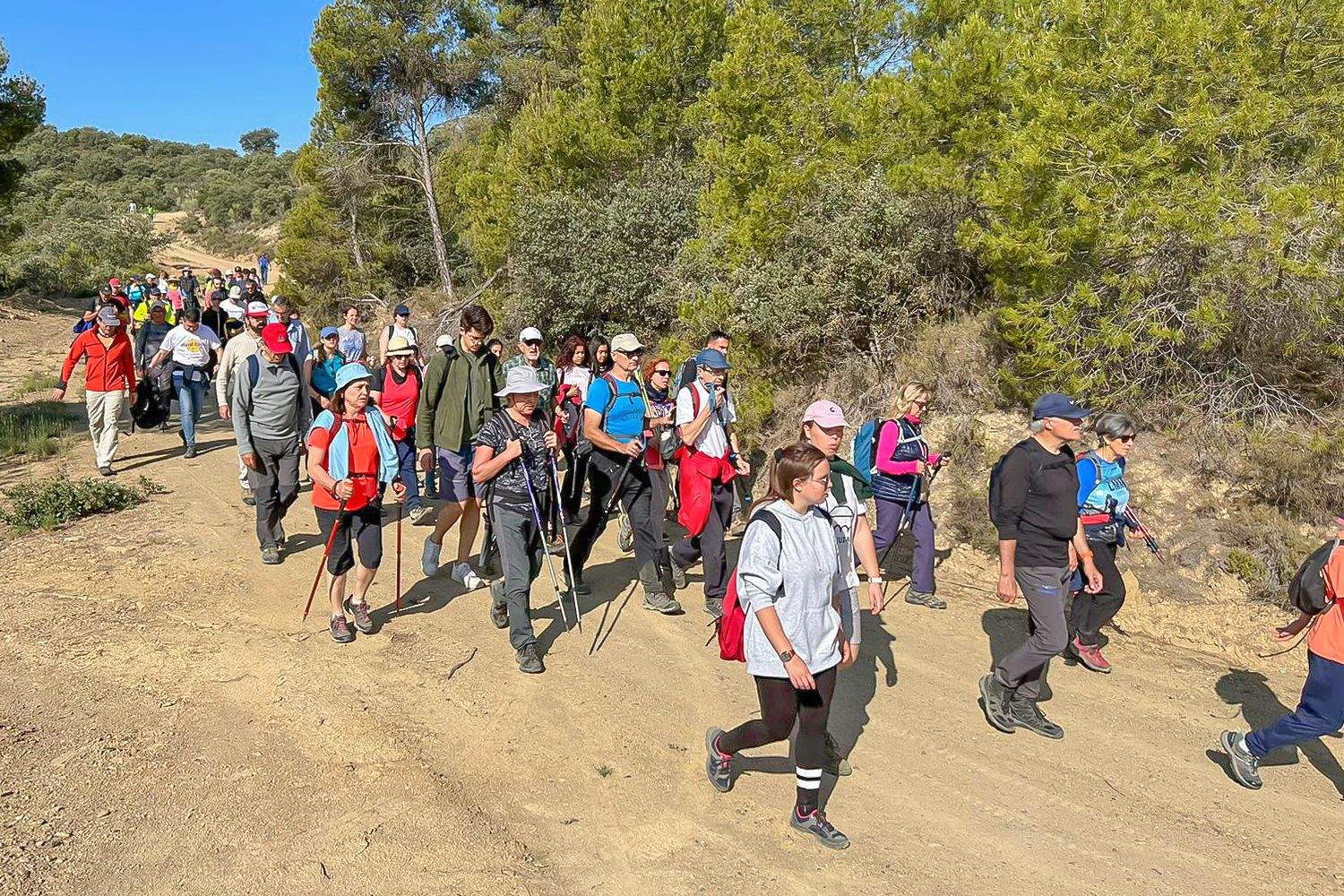 Participantes en la romería a pie de Barbastro a Torreciudad.