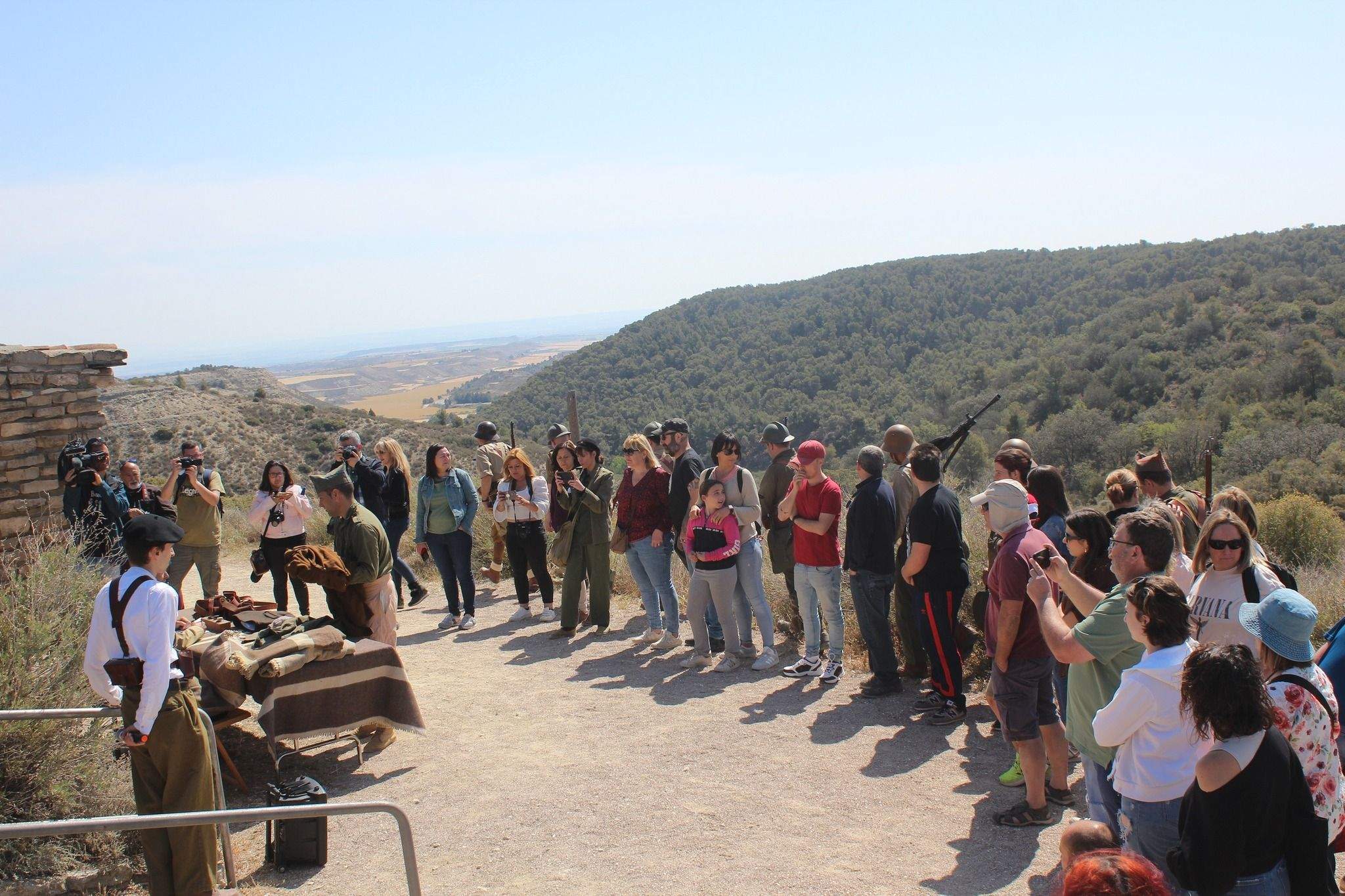 Una de las  sesiones teatralizadas de la Trinchera Viviente de la Ruta Orwell.