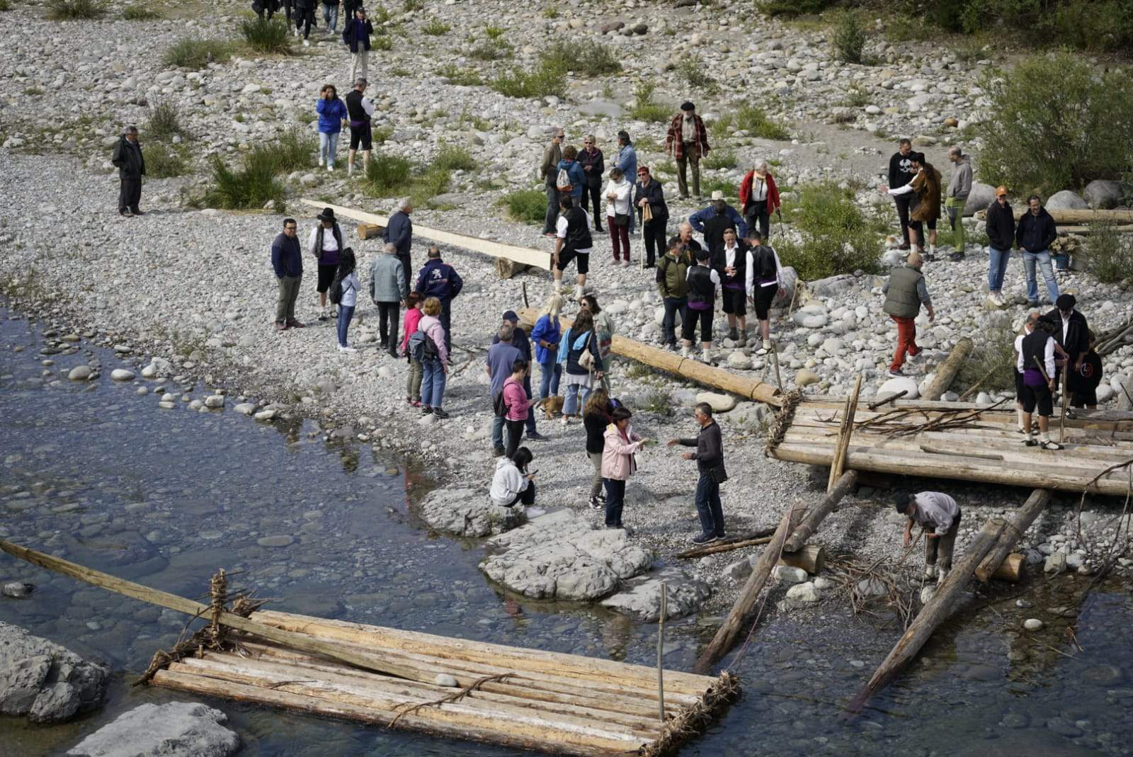 Actividad de los Nabateros del Sobrarbe en la jornada prevista para el descenso