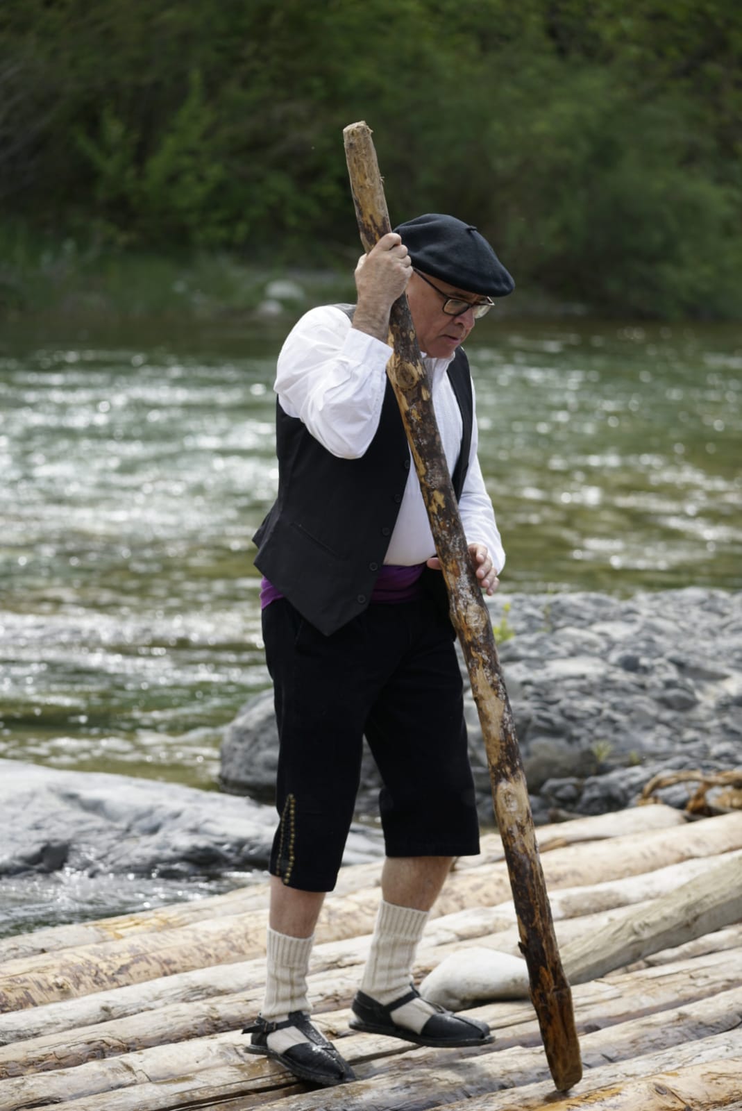 Actividad de los Nabateros del Sobrarbe en la jornada prevista para el descenso