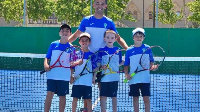 Equipo benjamín en la Liga de Aragón. Equipo benjamín en la Liga de Aragón.