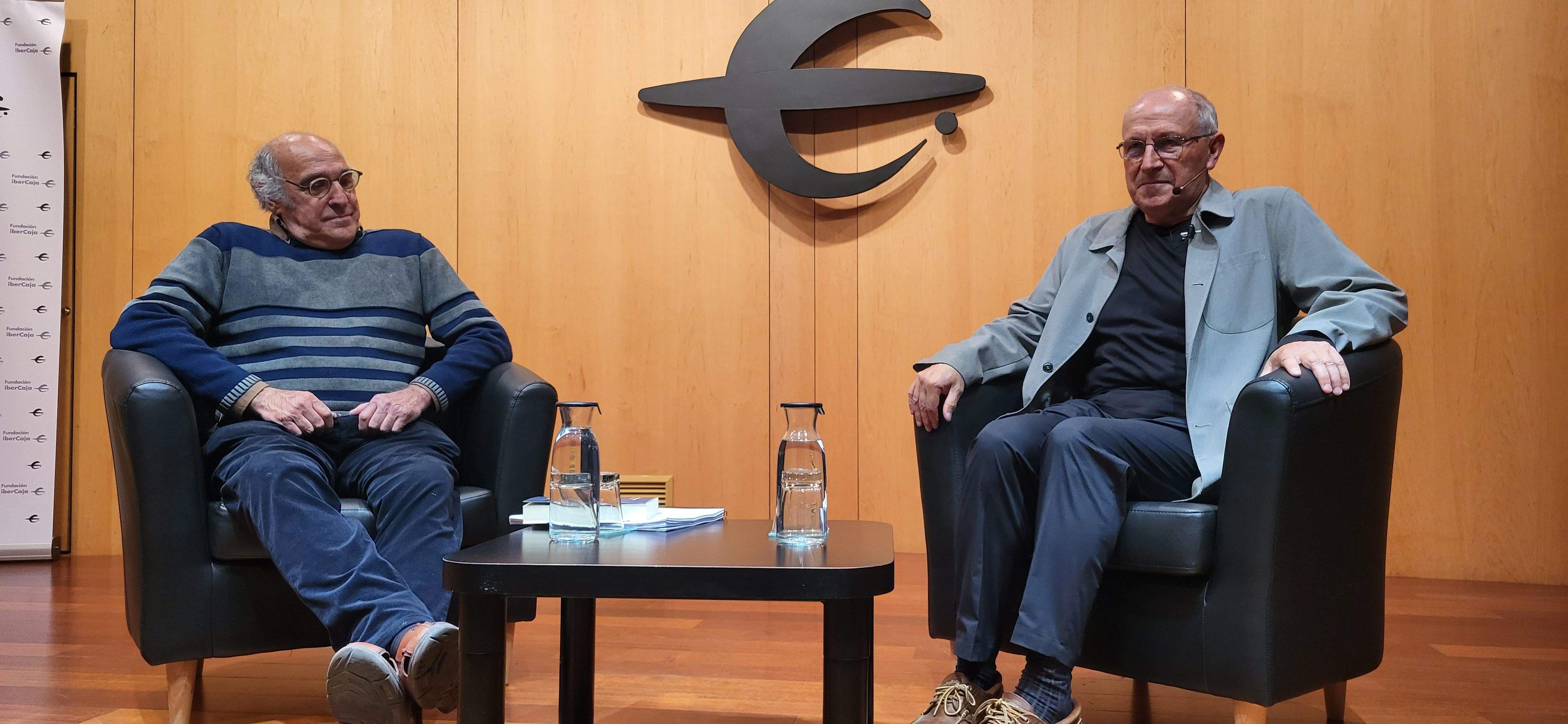 Presentación del libro de Severino Pallaruelo "Veintiuna noches". Foto Myriam Martínez