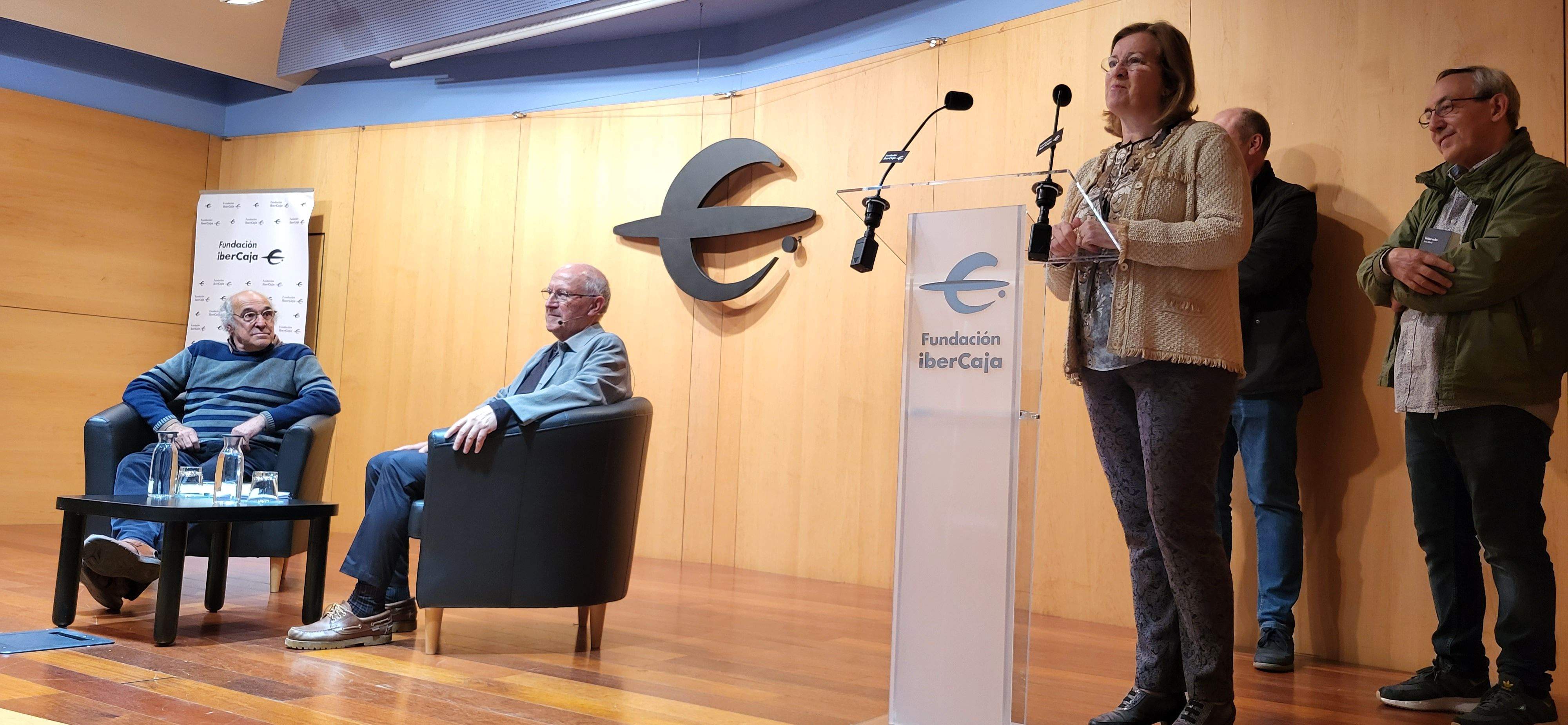 Presentación del libro de Severino Pallaruelo "Veintiuna noches". Foto Myriam Martínez