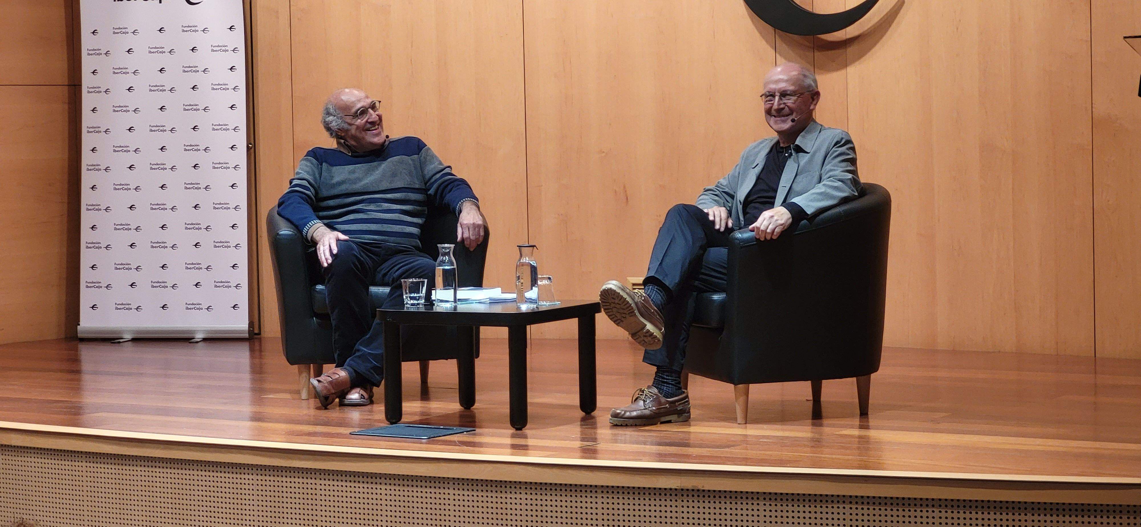 Presentación del libro de Severino Pallaruelo "Veintiuna noches". Foto Myriam Martínez