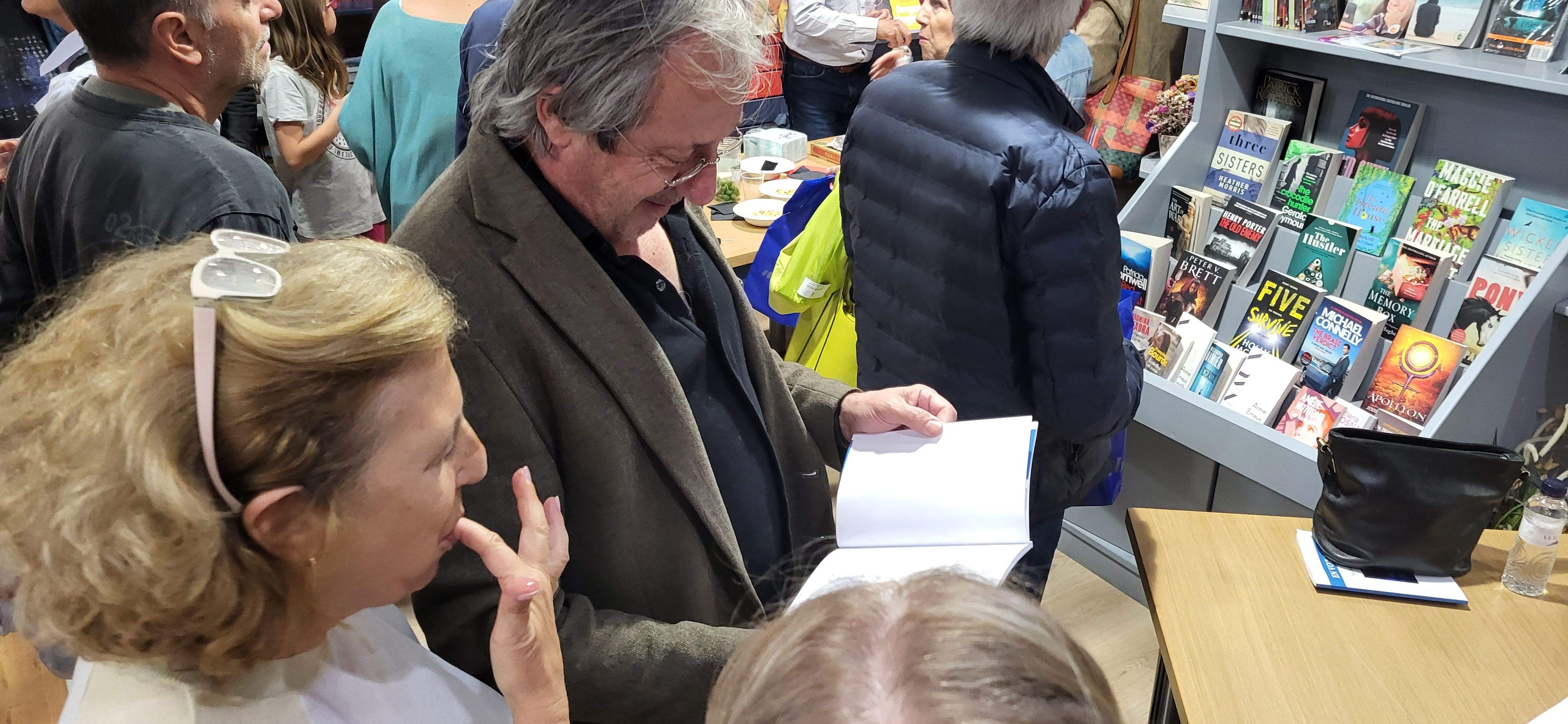 Presentación del libro "En voz baja" de Nati Mendiara en Másdelibros. Foto Myriam Martínez