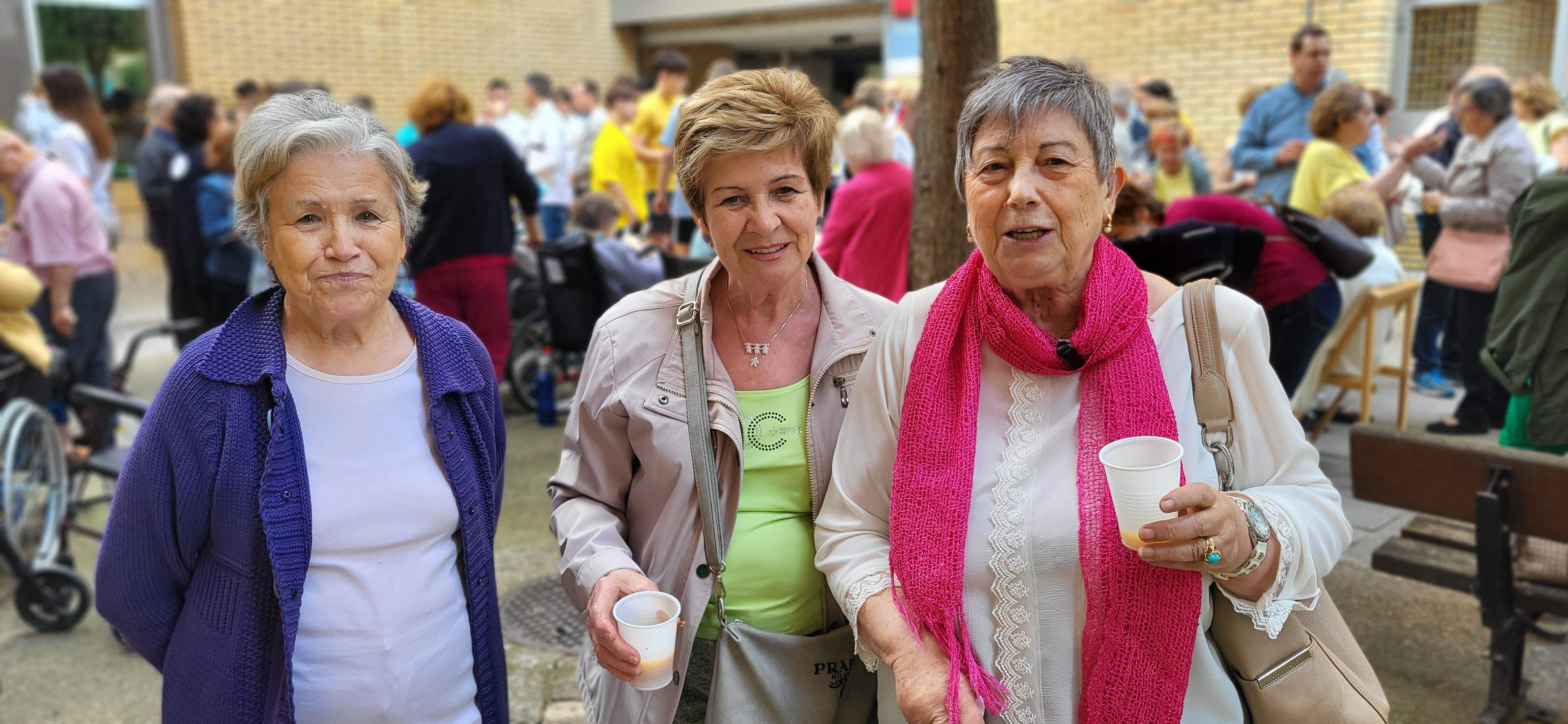 Fiesta fin de curso del Hogar de Mayores del IASS Huesca. Foto Myriam Martínez