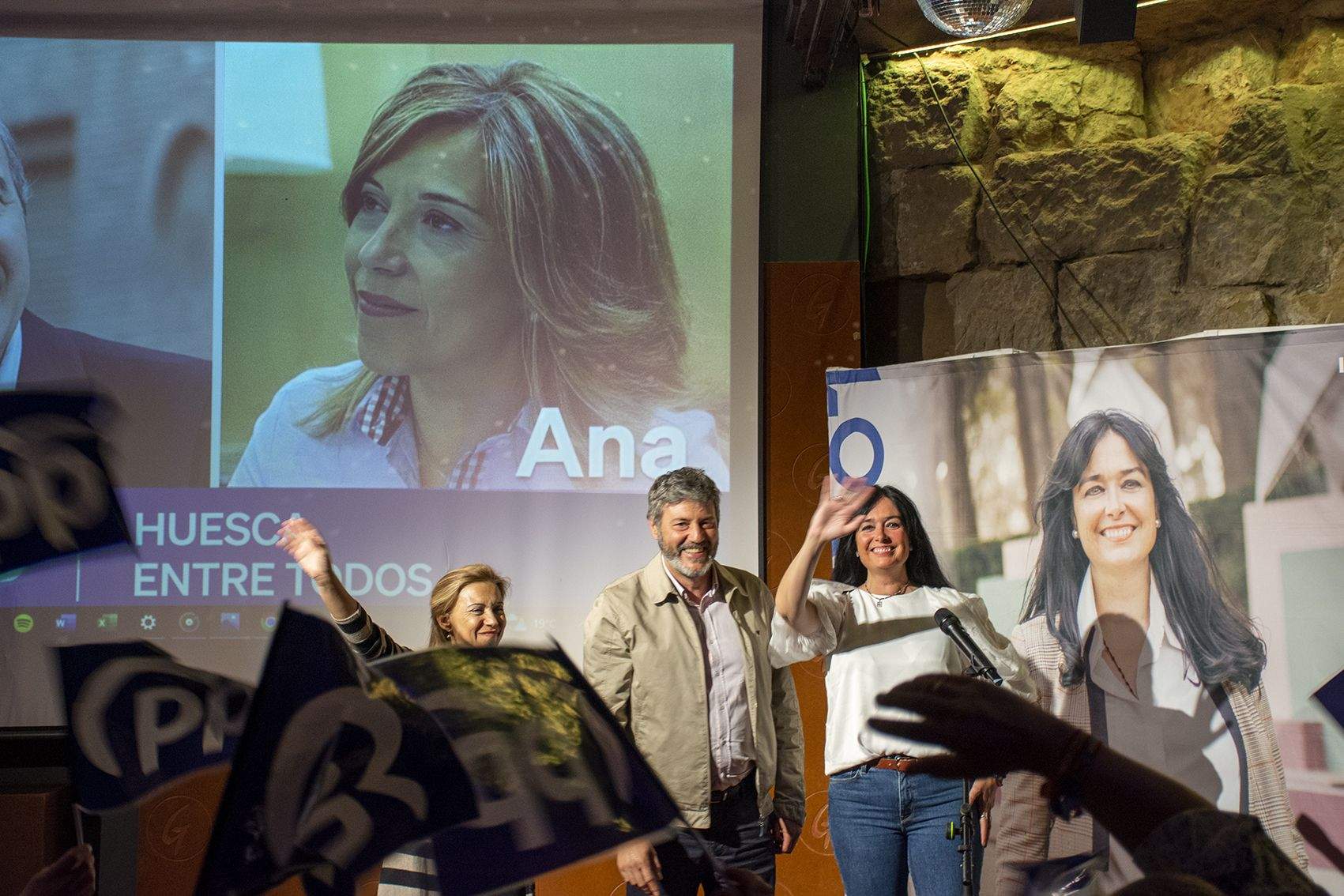 Ana Alós, Gerardo Oliván y Lorena Orduna en la Sala Genius