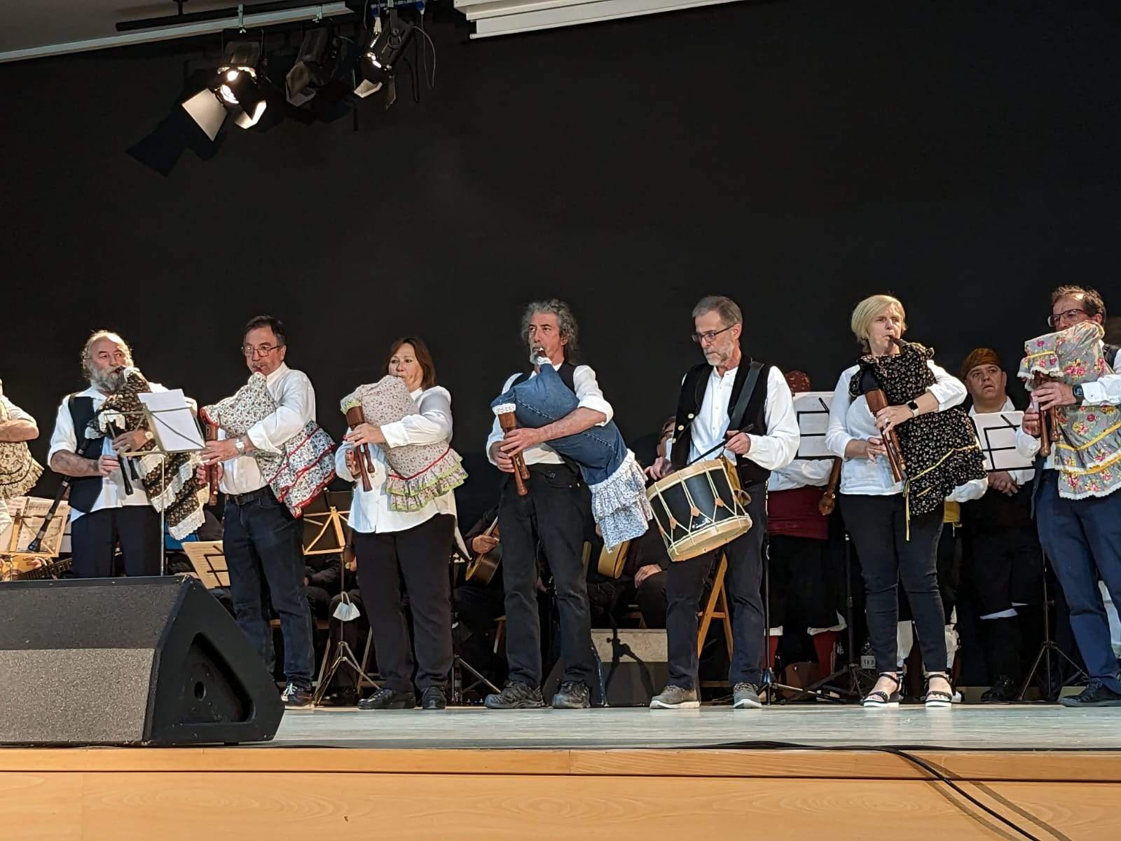 Final de curso de la Escuela de Folklore y Música de Huesca 