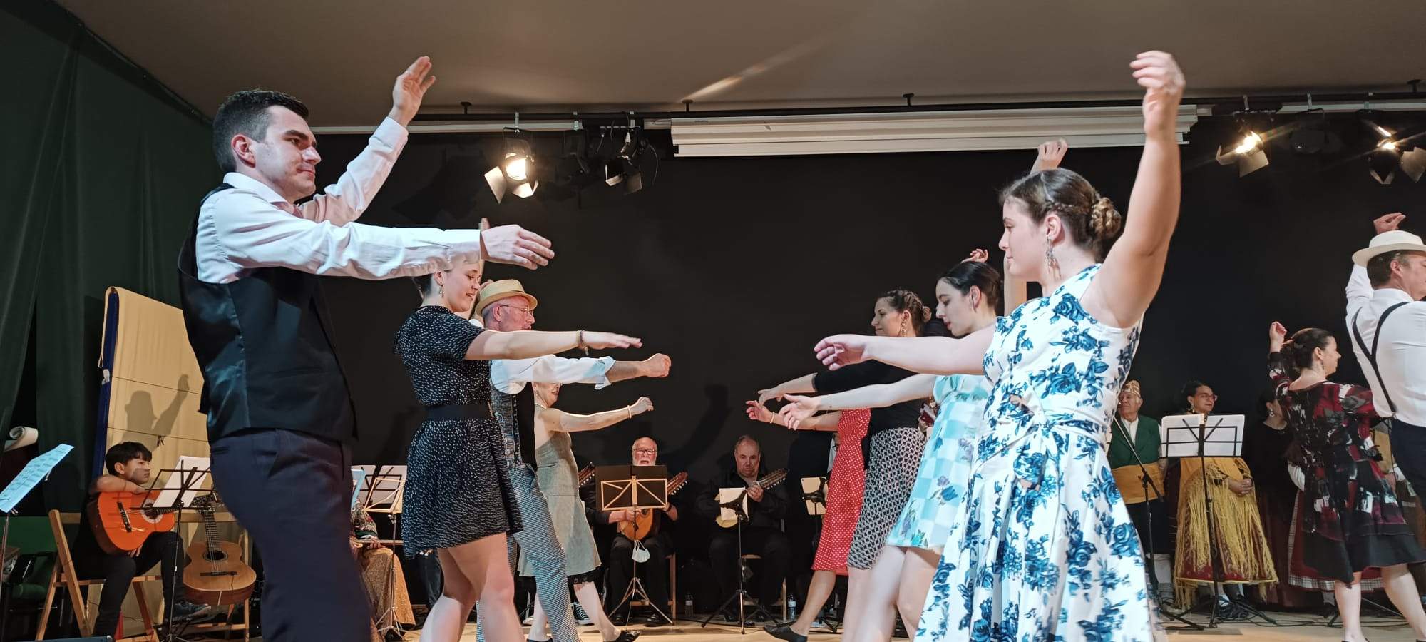 Final de curso de la Escuela de Folklore y Música de Huesca 